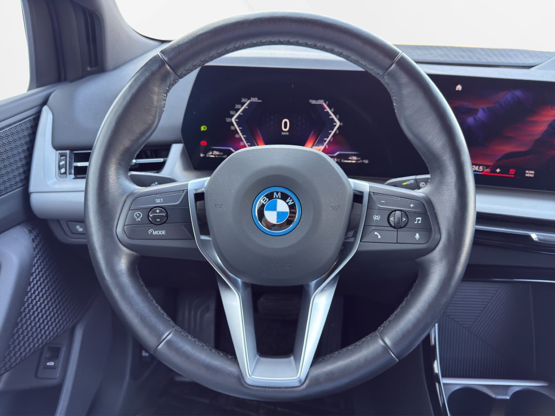 BMW 225e xDrive - Thumbnail 15