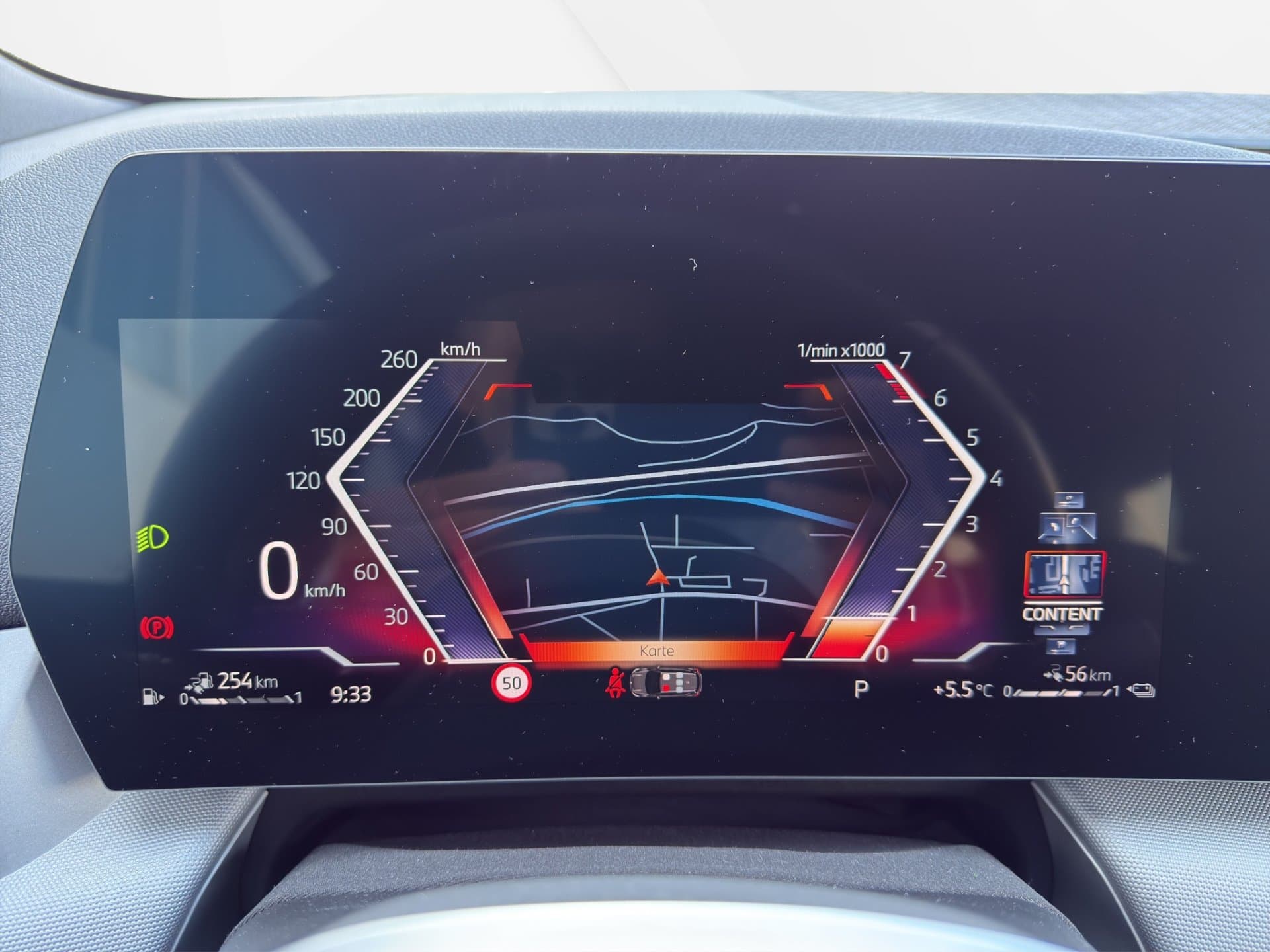 BMW 225e xDrive - Thumbnail 16