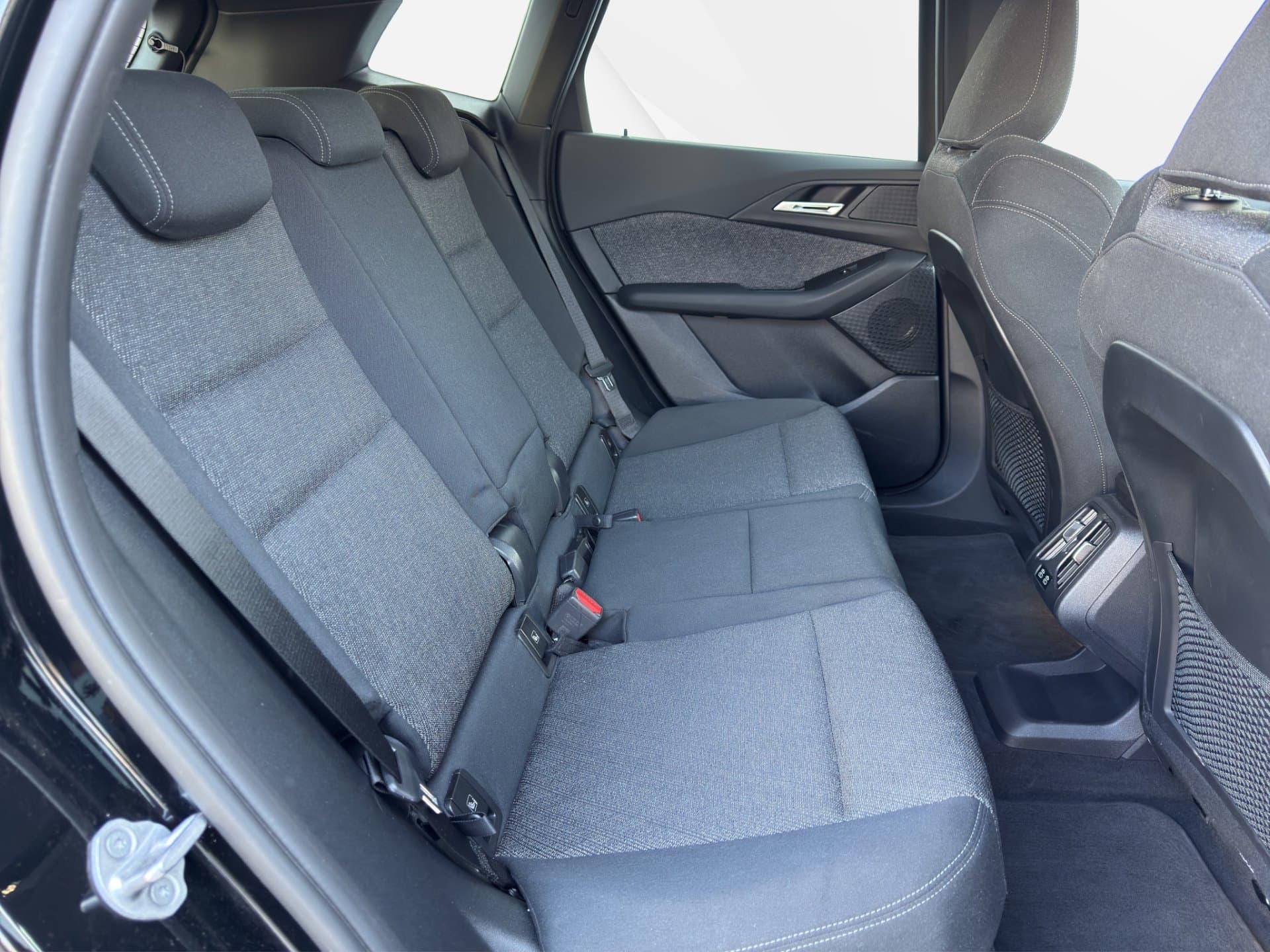 BMW 225e xDrive - Thumbnail 10