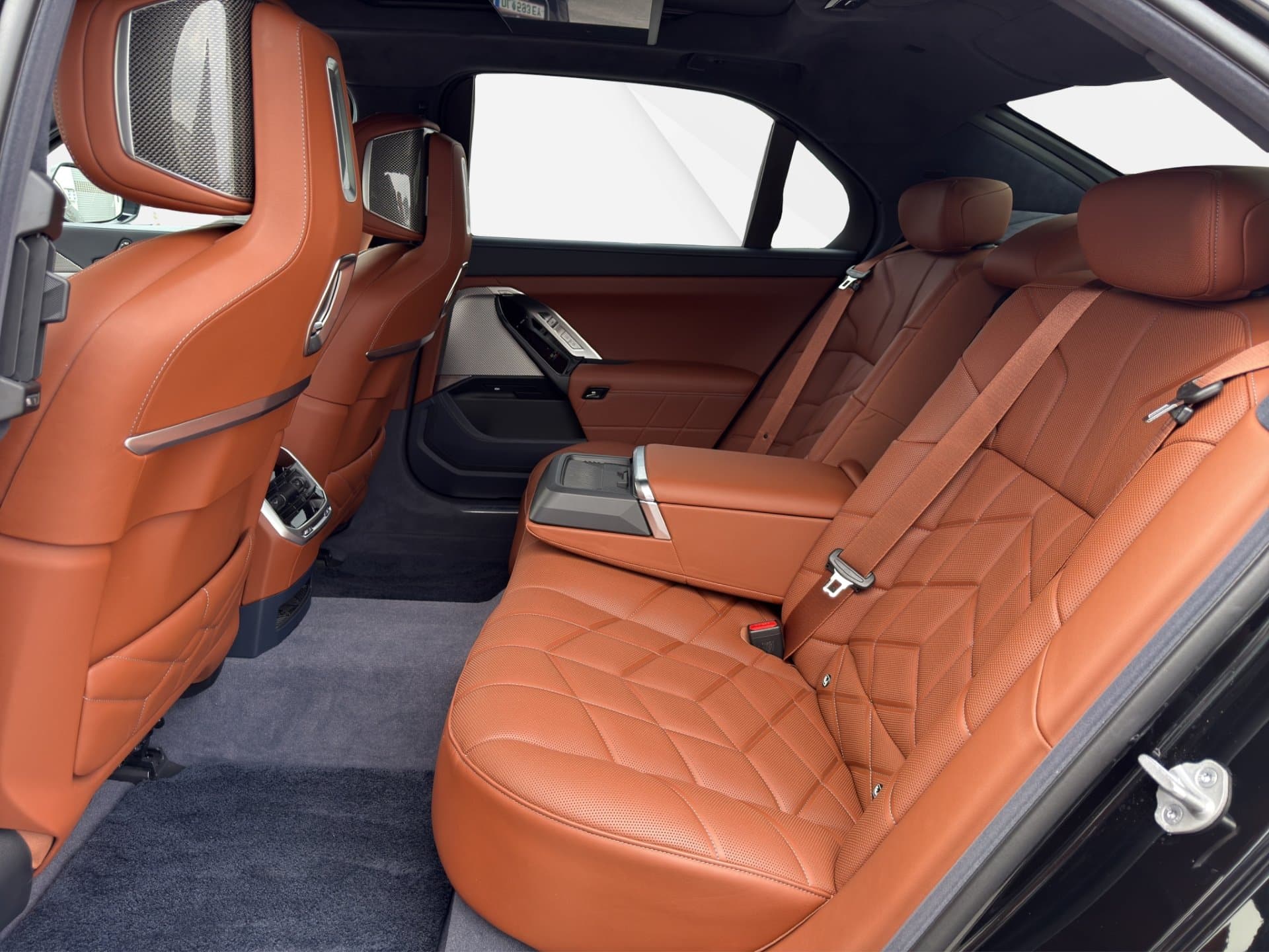 BMW i7 xDrive60 - Thumbnail 12