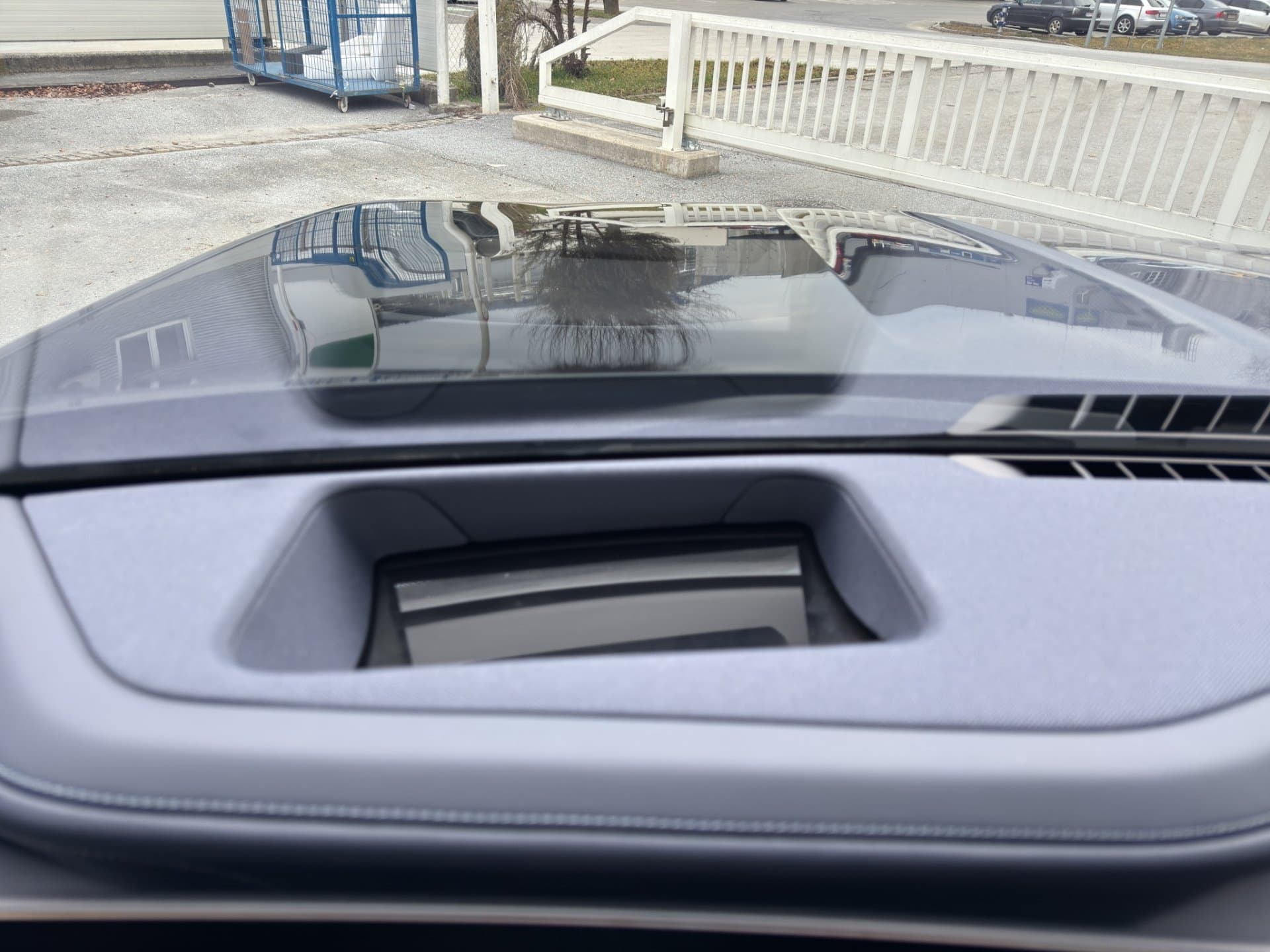 BMW i7 xDrive60 - Thumbnail 26