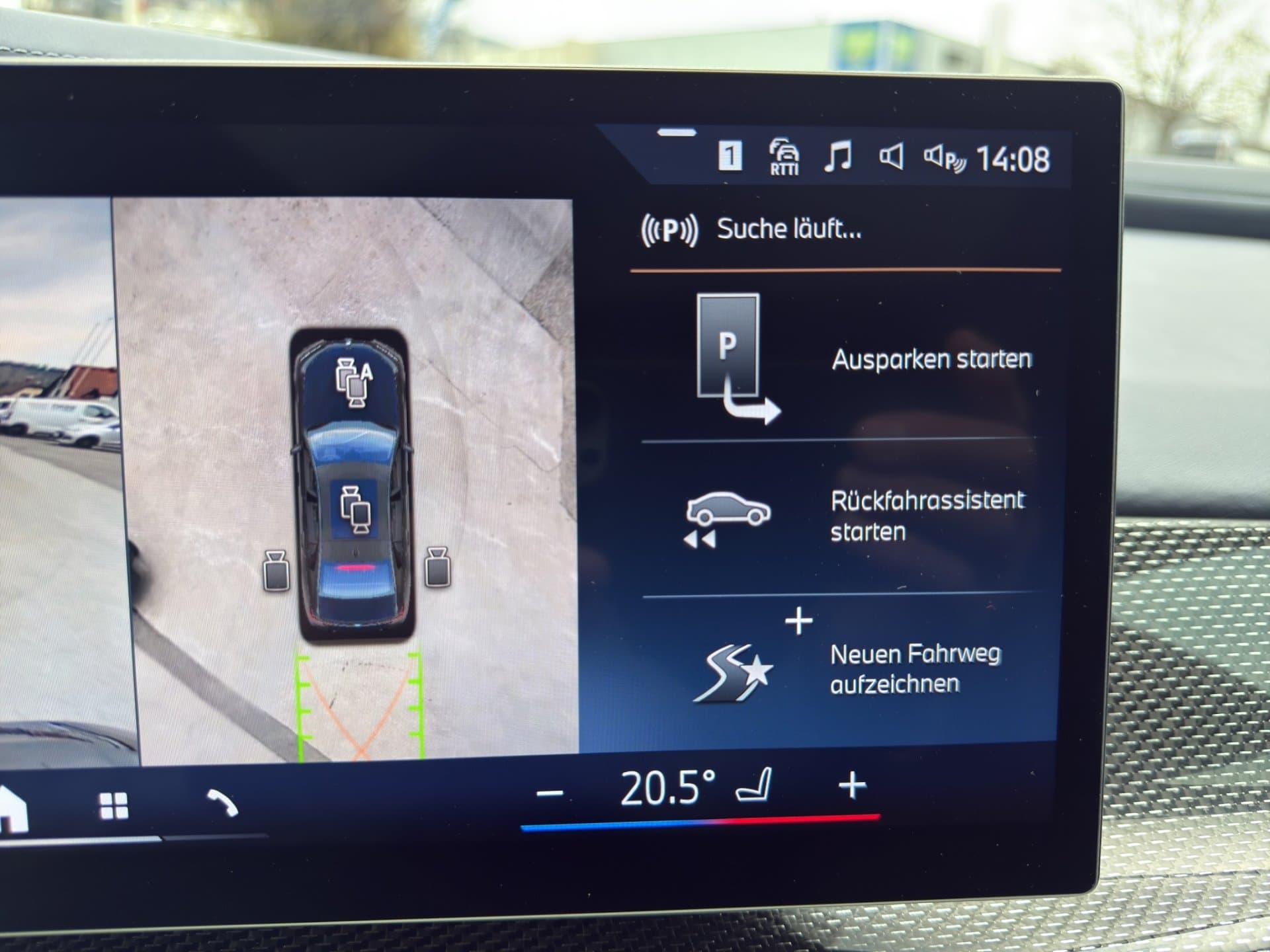 BMW i7 xDrive60 - Thumbnail 28