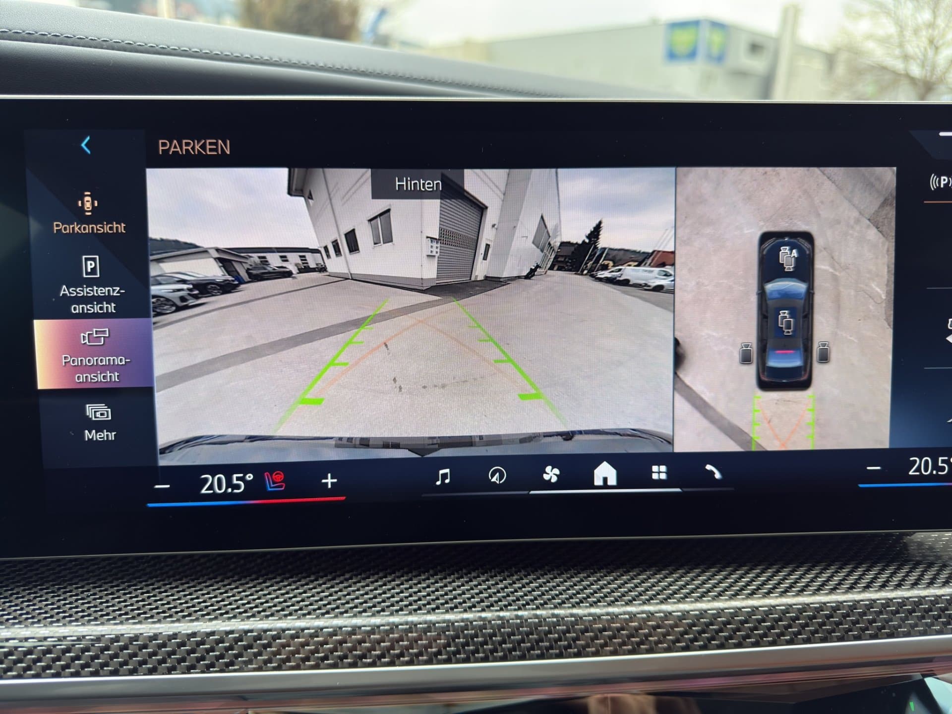 BMW i7 xDrive60 - Thumbnail 29