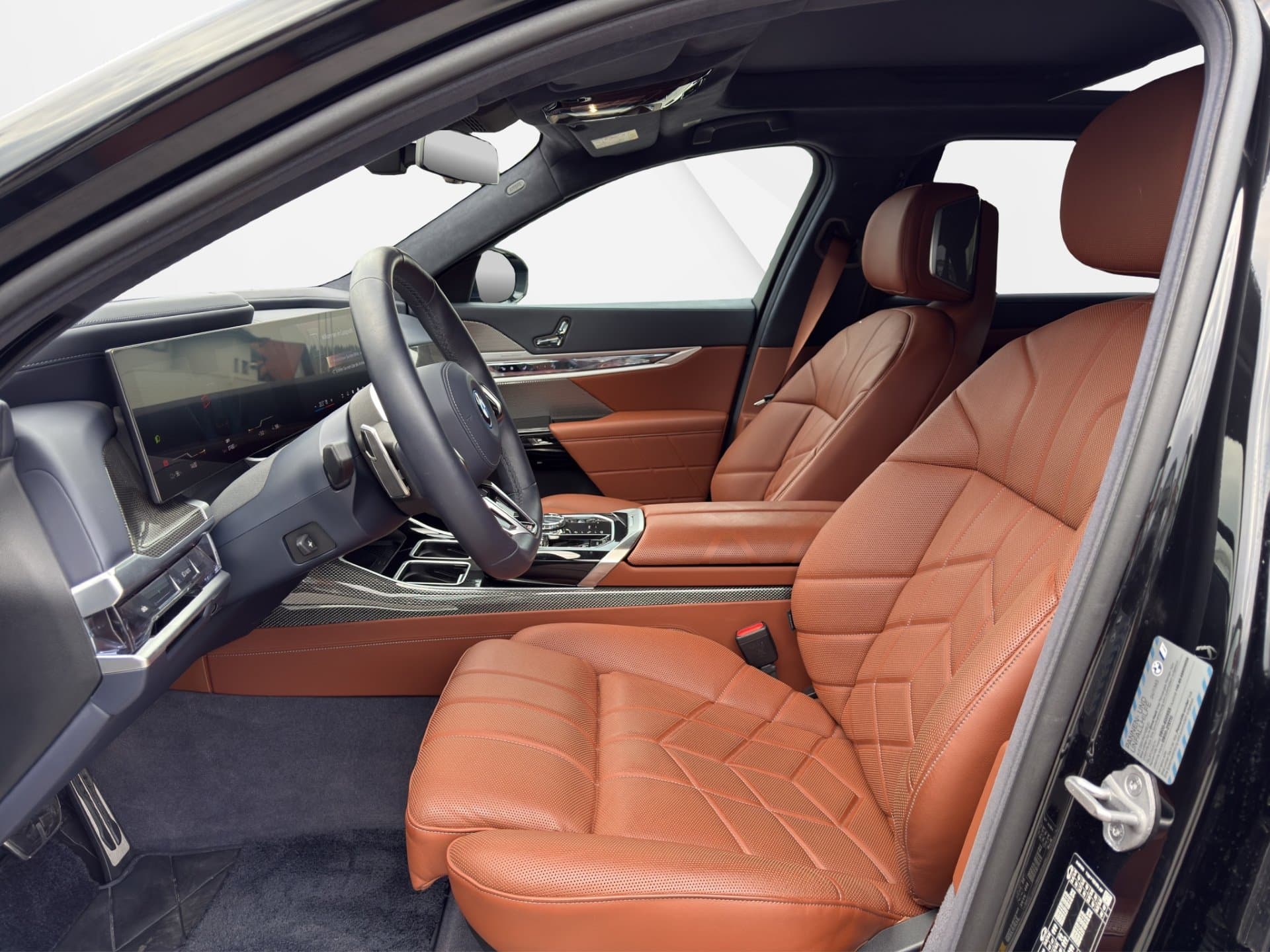 BMW i7 xDrive60 - Thumbnail 9