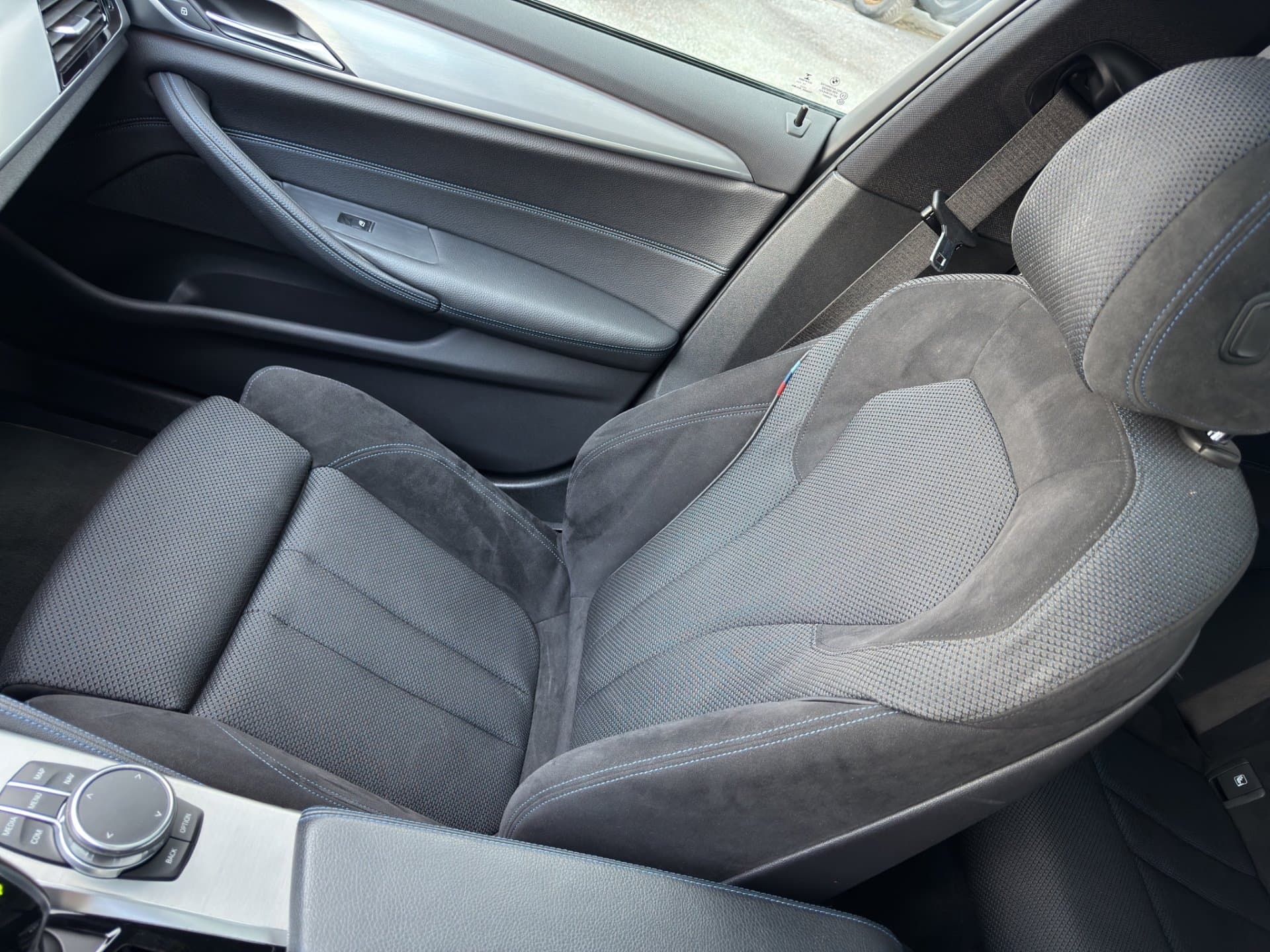 BMW 520d xDrive - Thumbnail 13