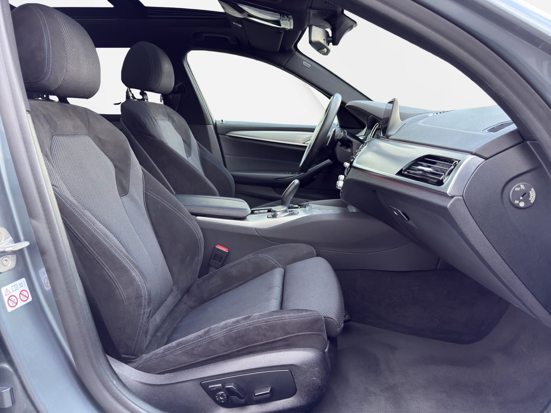 BMW 520d xDrive - Thumbnail 10