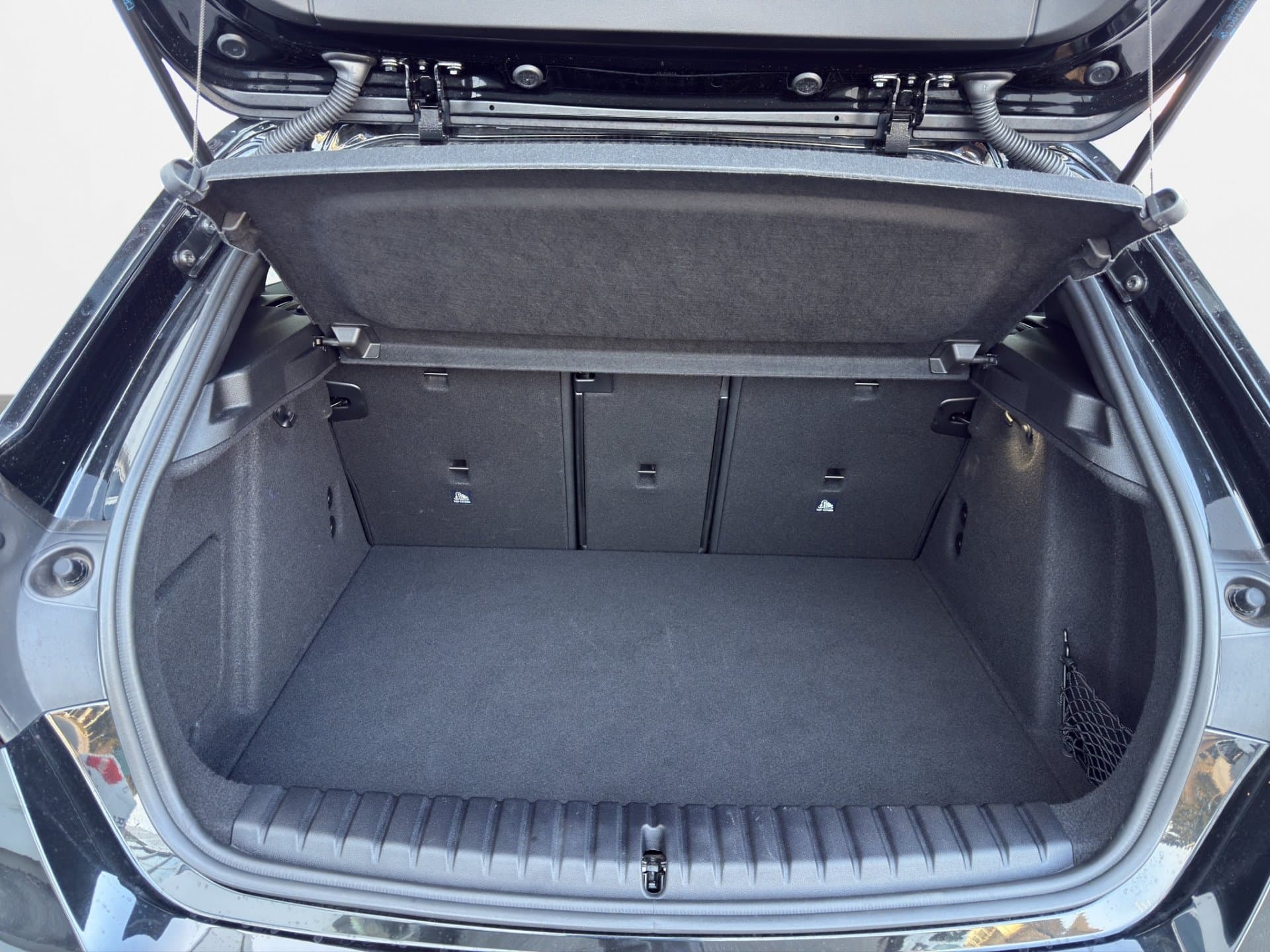 BMW 118d - Thumbnail 15