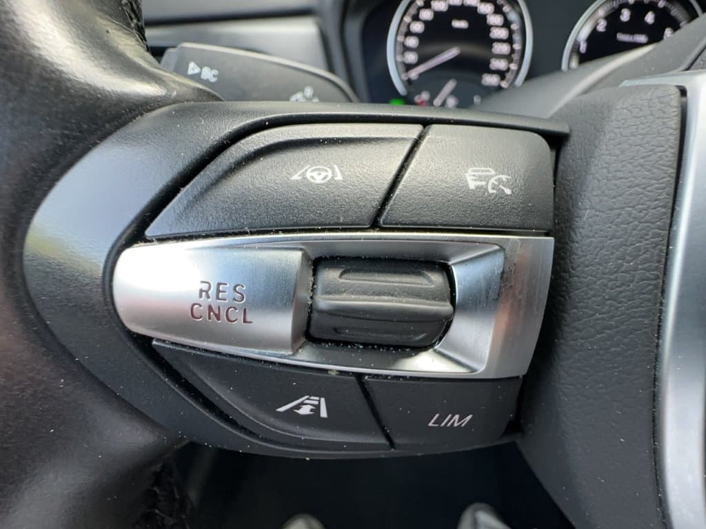 BMW 225xe - Thumbnail 13