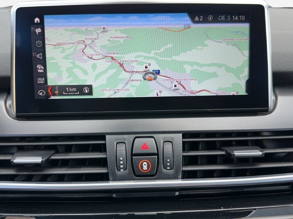 BMW 225xe - Thumbnail 16