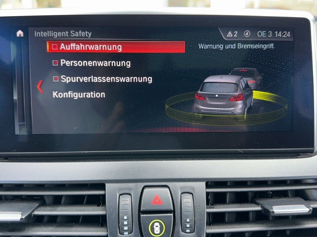 BMW 225xe - Thumbnail 20