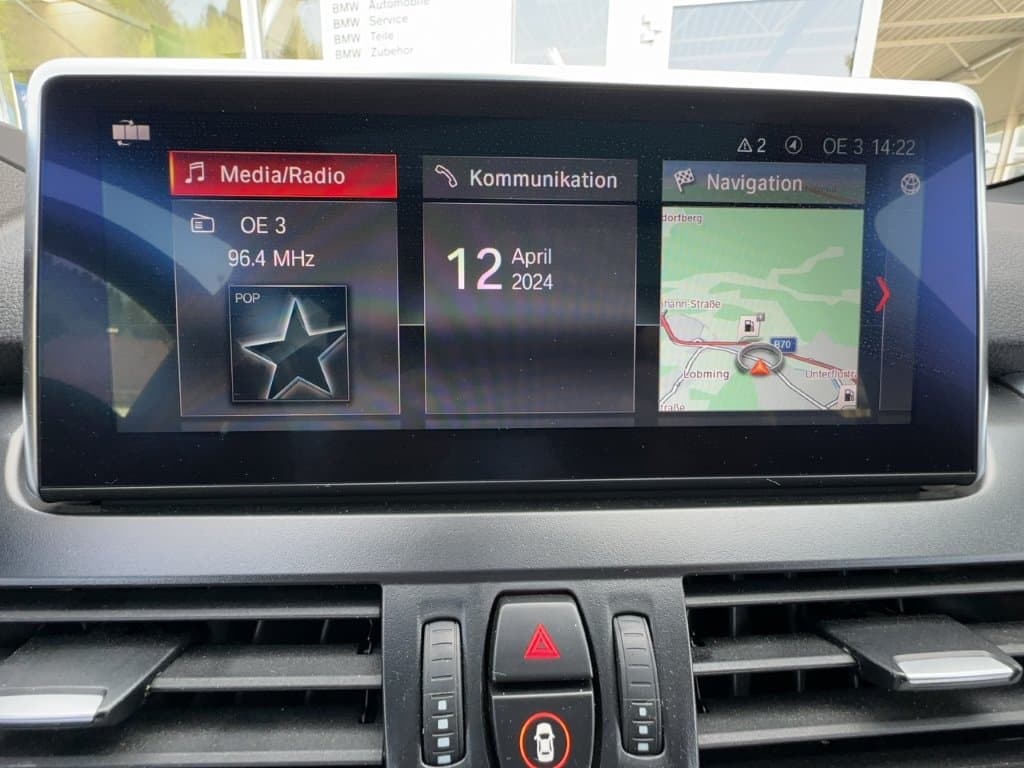 BMW 225xe - Thumbnail 29