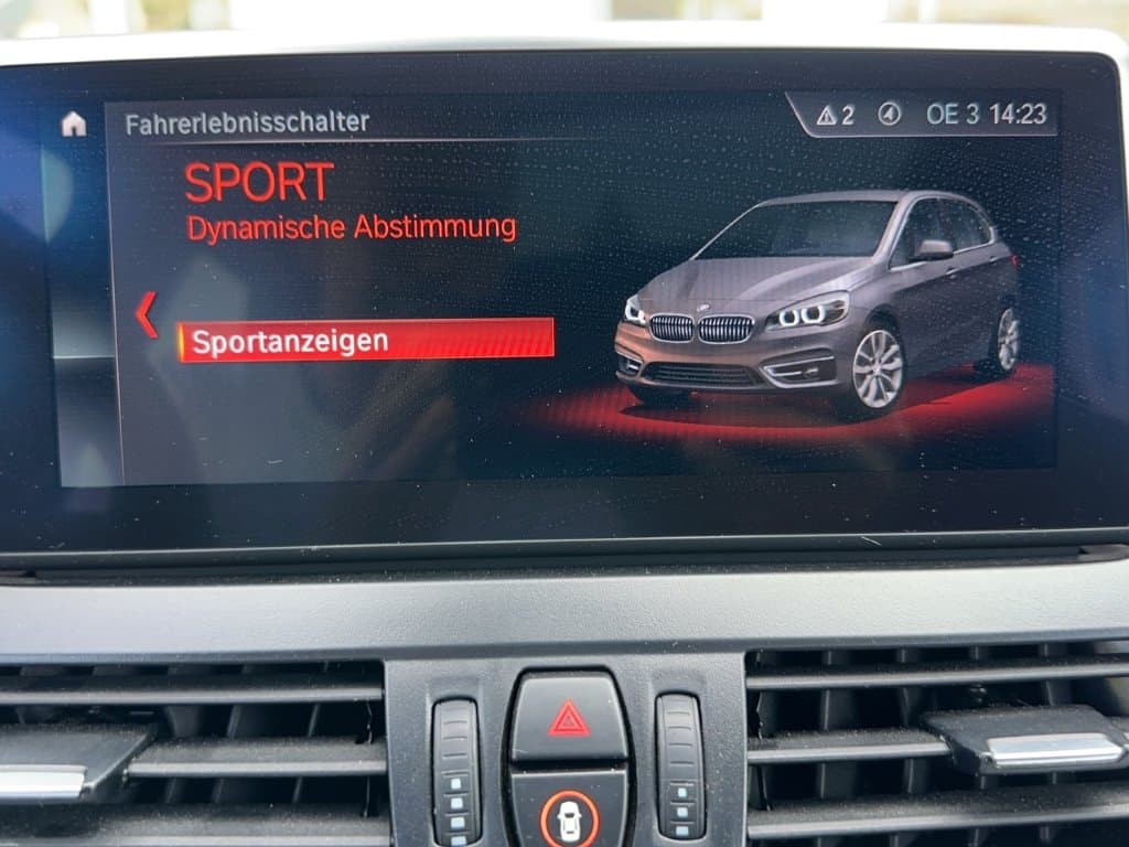 BMW 225xe - Thumbnail 33