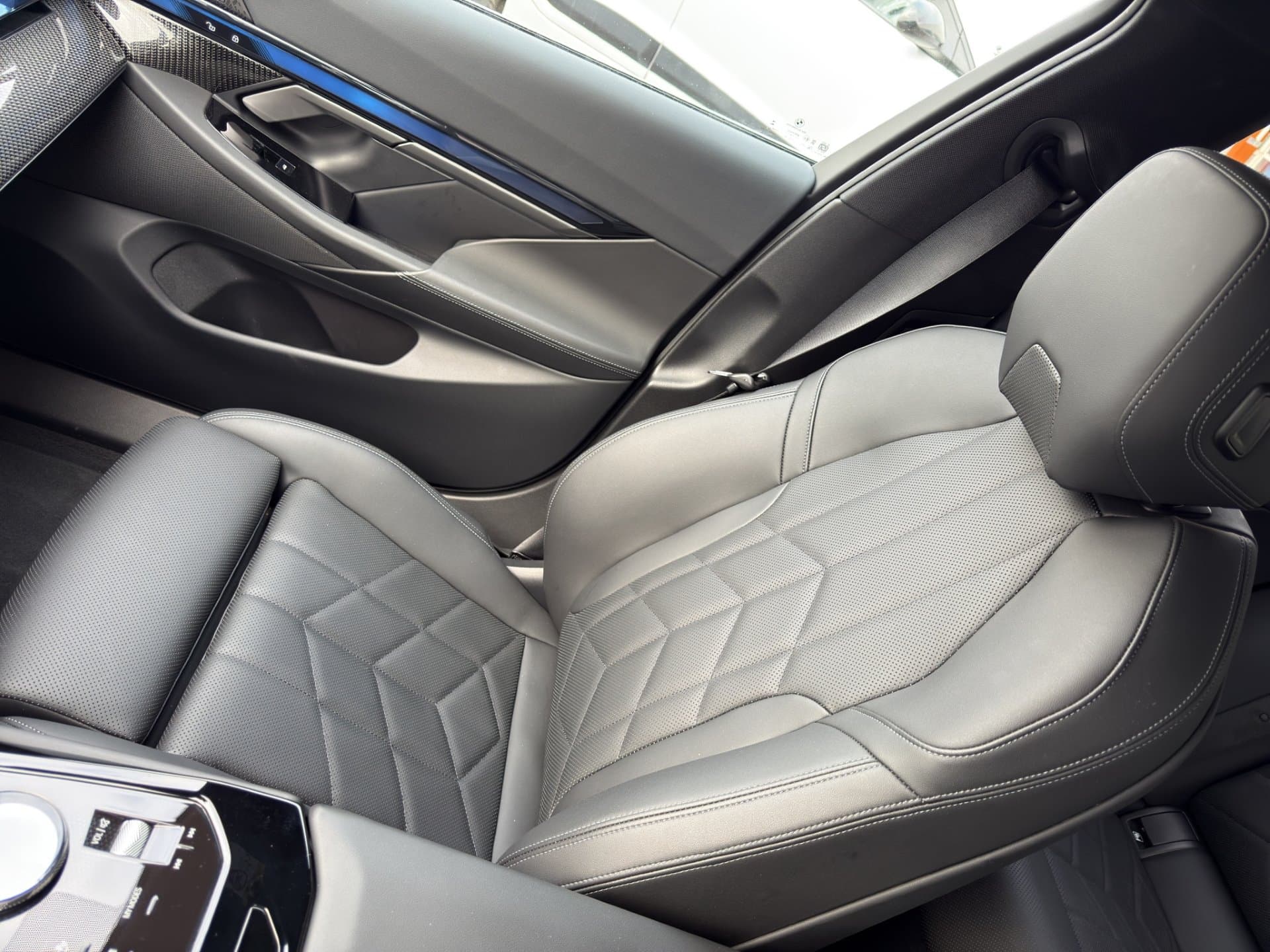 BMW 520d xDrive - Thumbnail 13