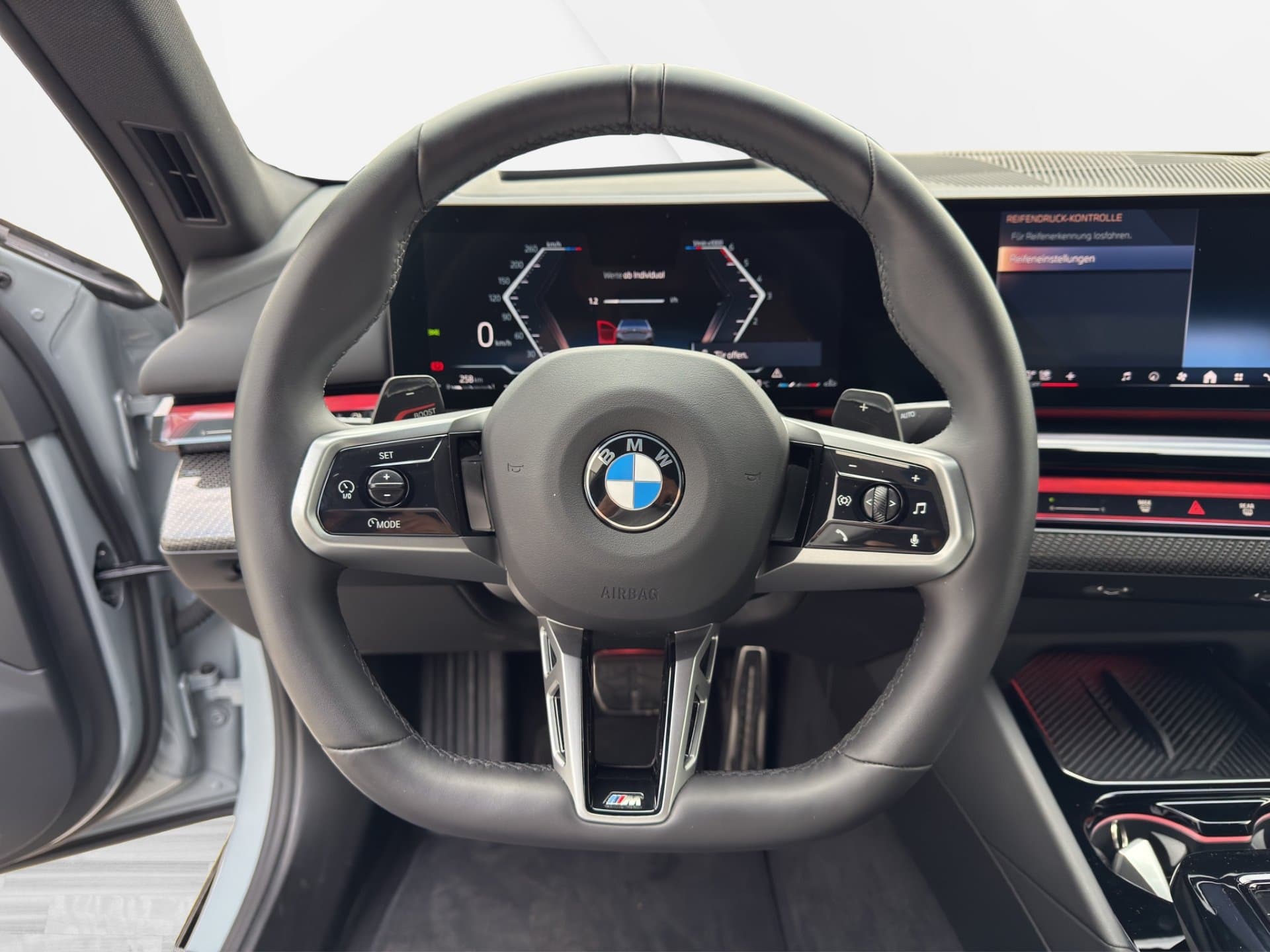 BMW 520d xDrive - Thumbnail 17