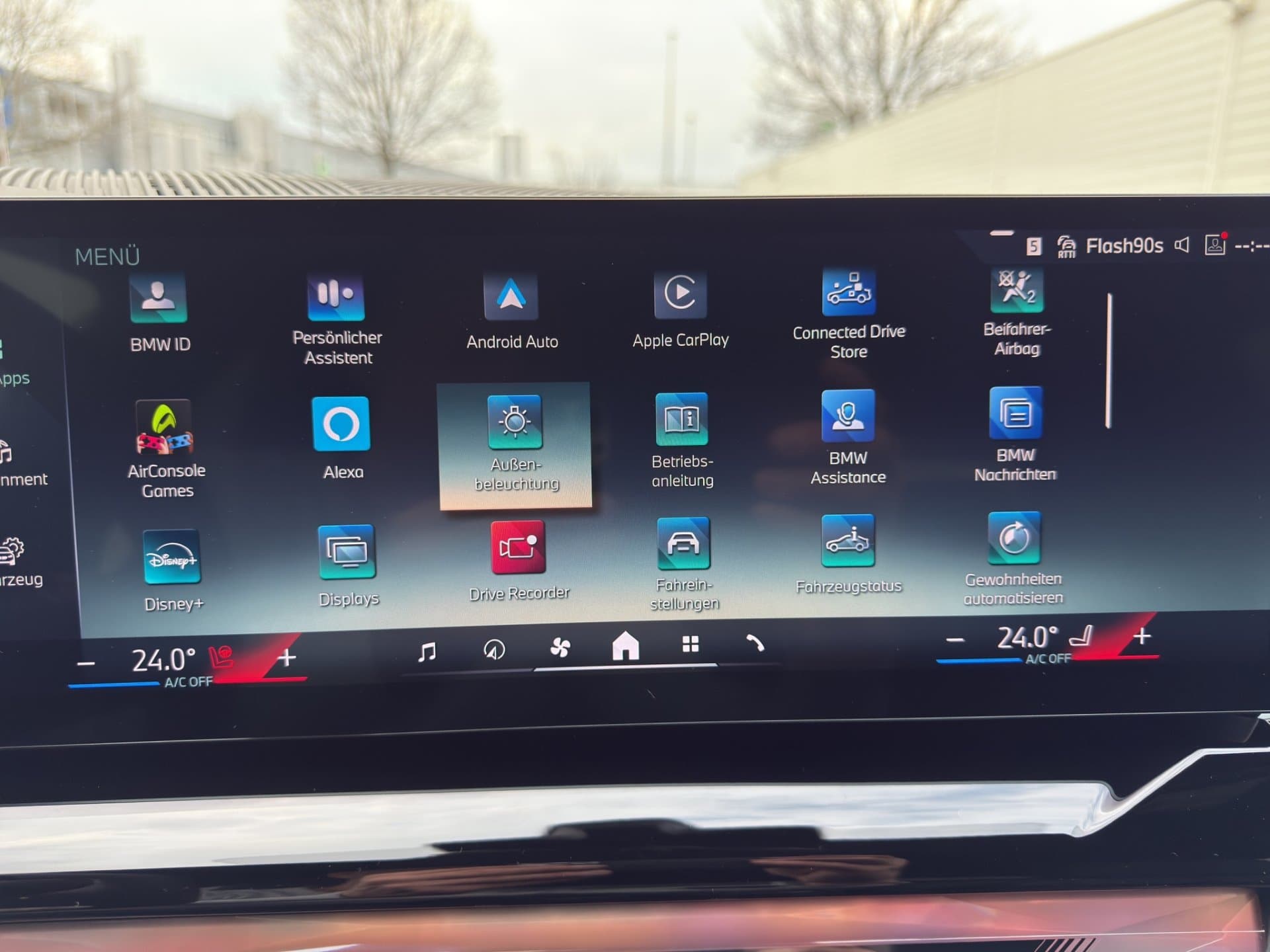 BMW 520d xDrive - Thumbnail 32