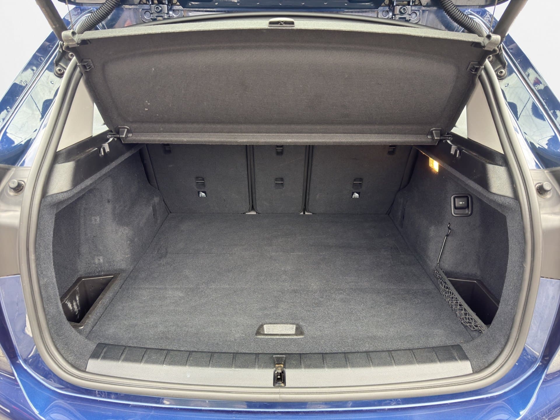 BMW X1 sDrive16d - Thumbnail 15