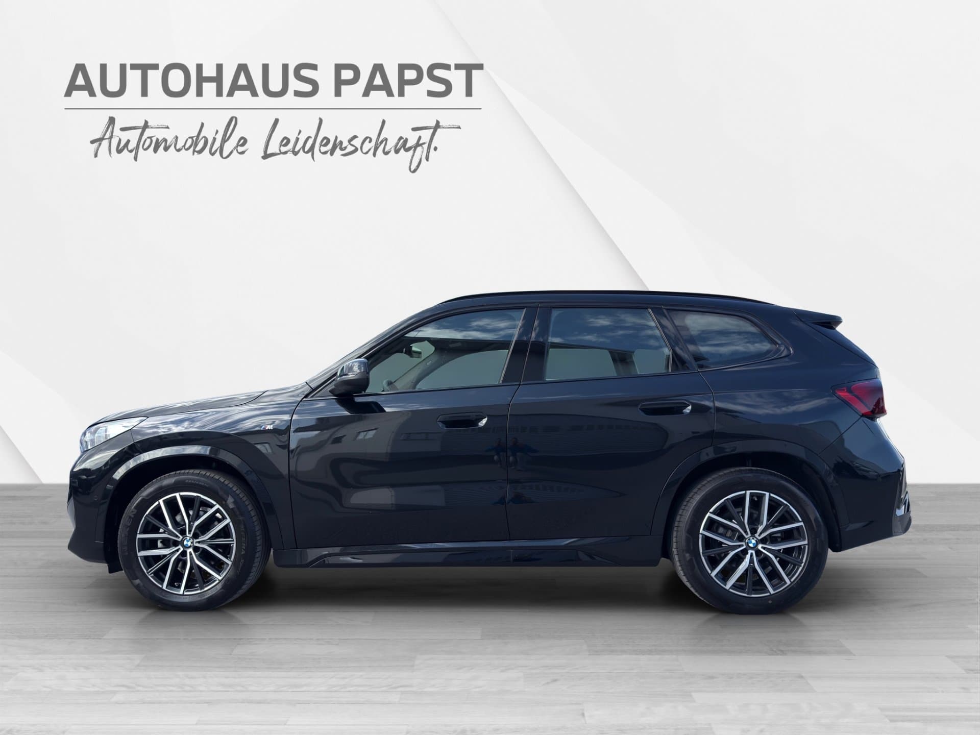 BMW X1 sDrive18i - Thumbnail 2
