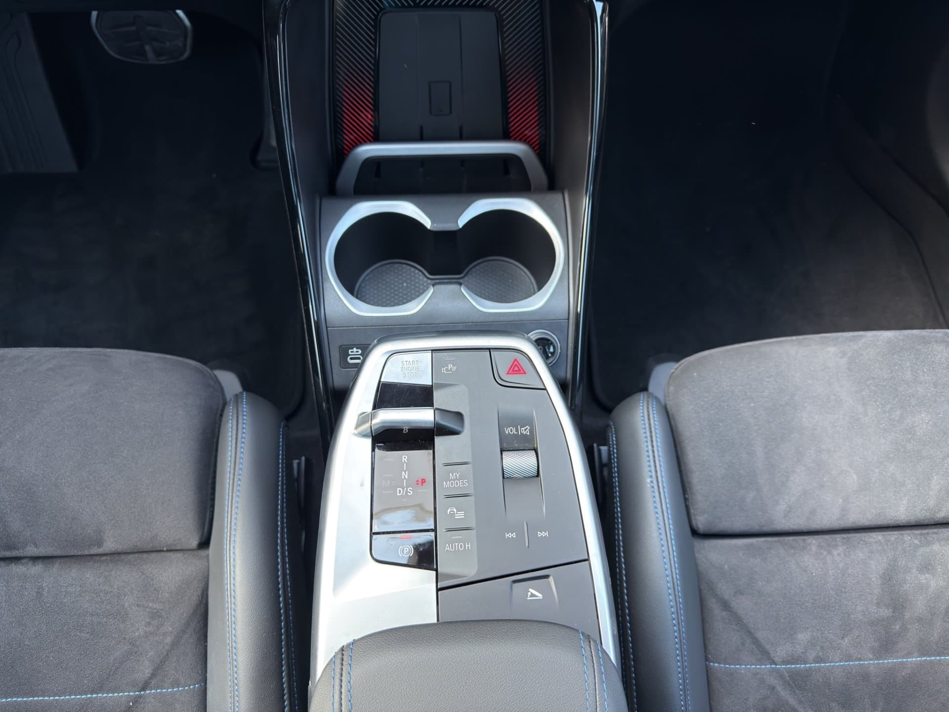 BMW X1 sDrive18i - Thumbnail 23