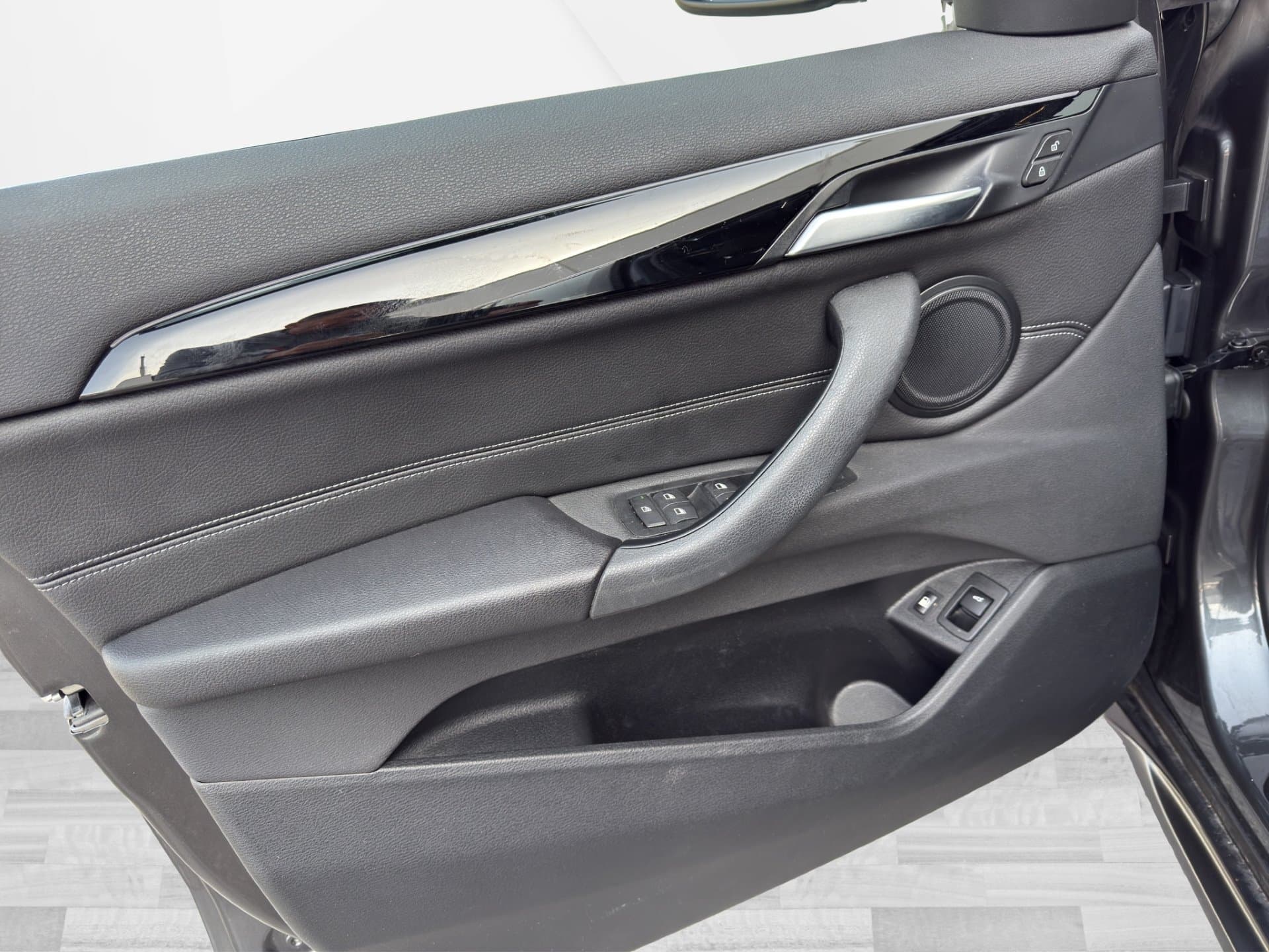 BMW X1 xDrive25e - Thumbnail 16