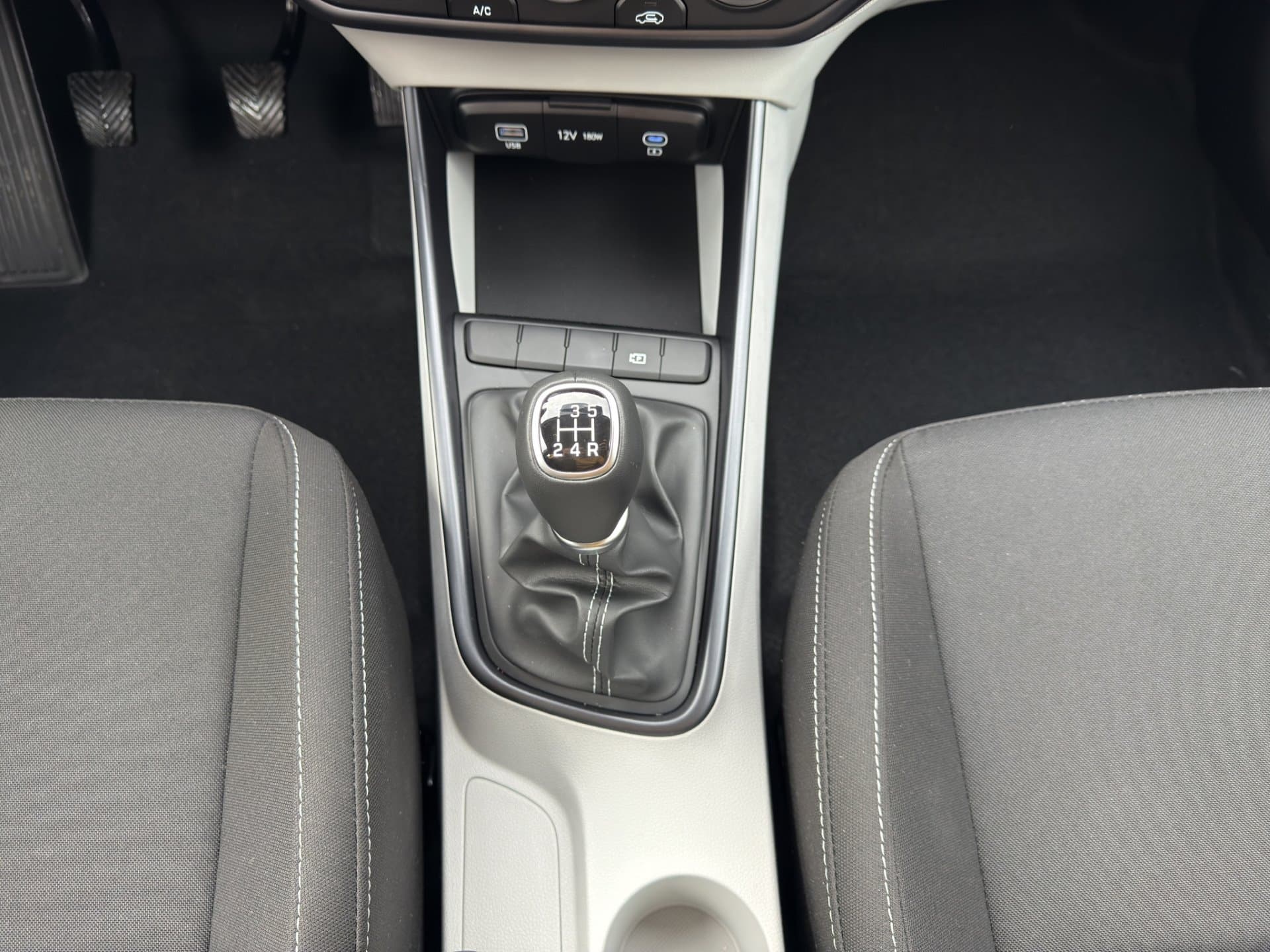 Hyundai i20 1,2 MPI Jubilé - Thumbnail 18