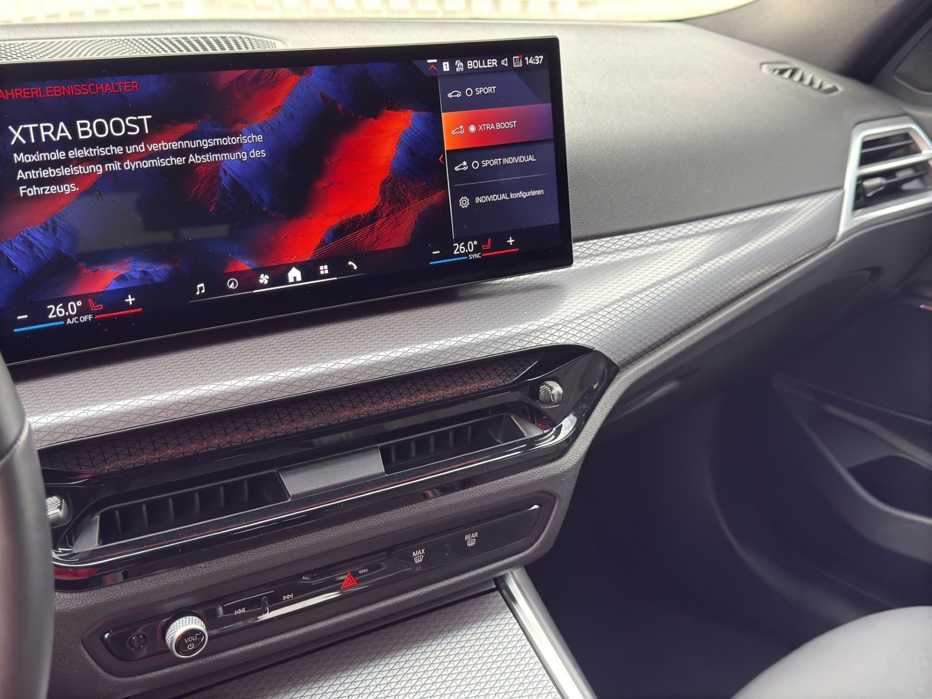 BMW 330e xDrive - Thumbnail 24