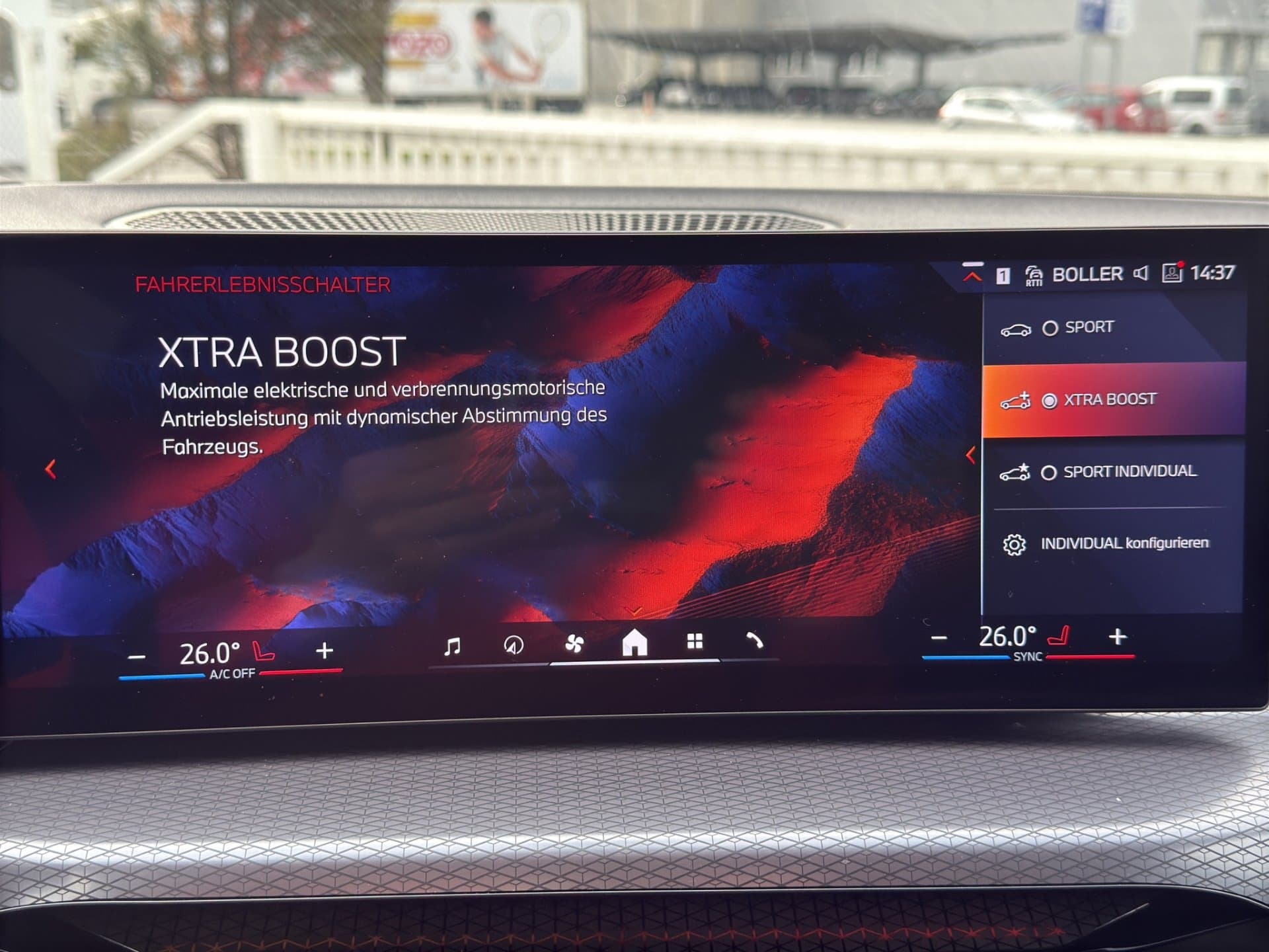 BMW 330e xDrive - Thumbnail 33