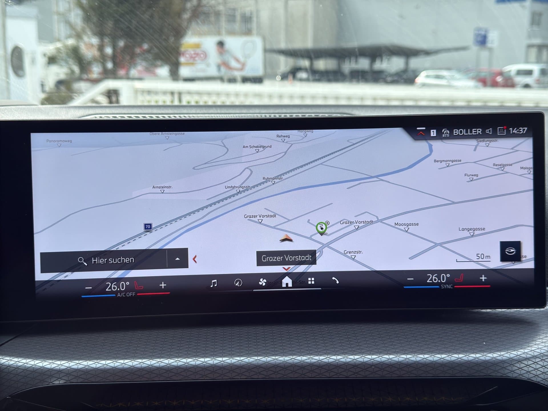 BMW 330e xDrive - Thumbnail 35