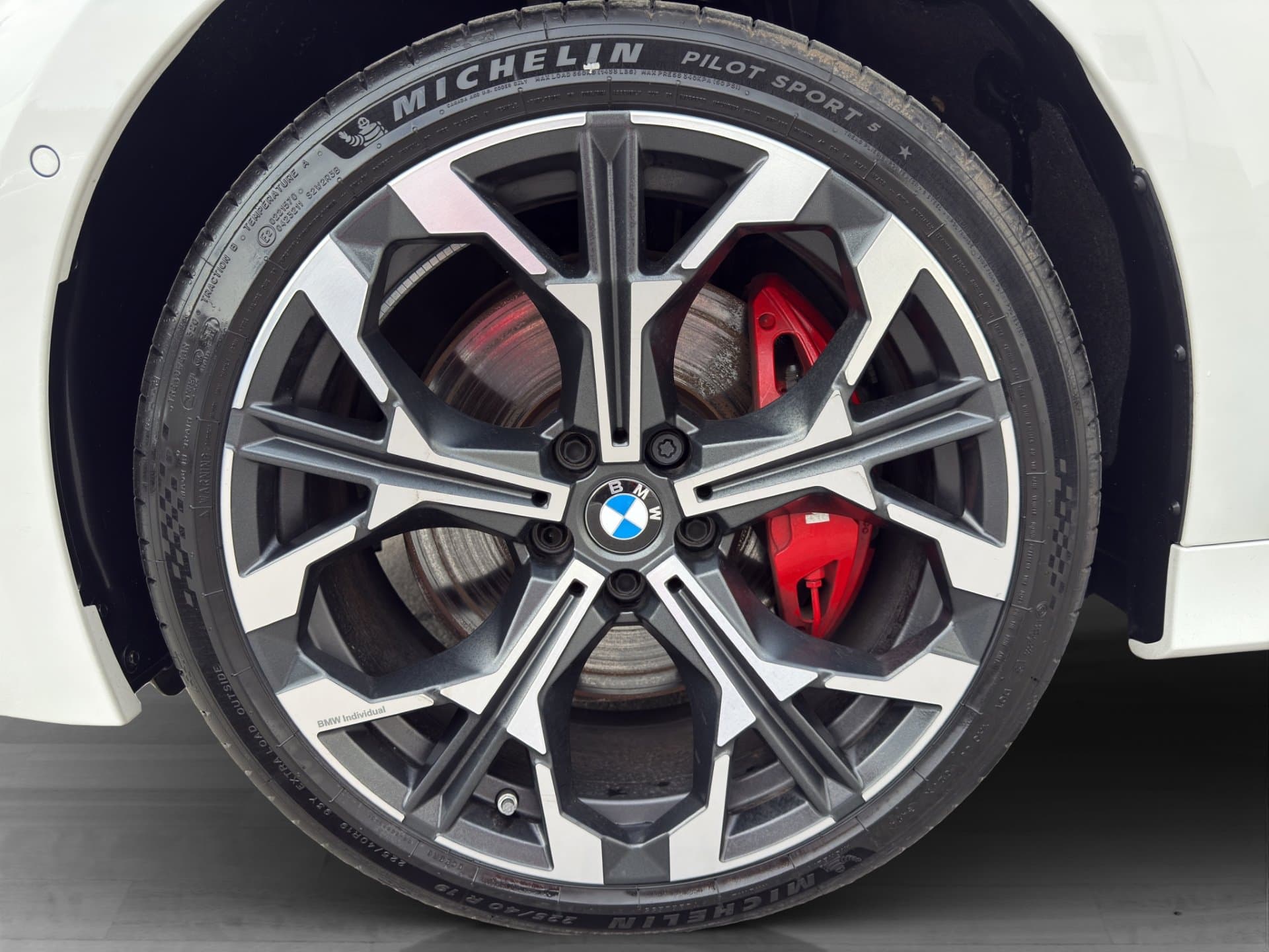 BMW 330e xDrive - Thumbnail 36