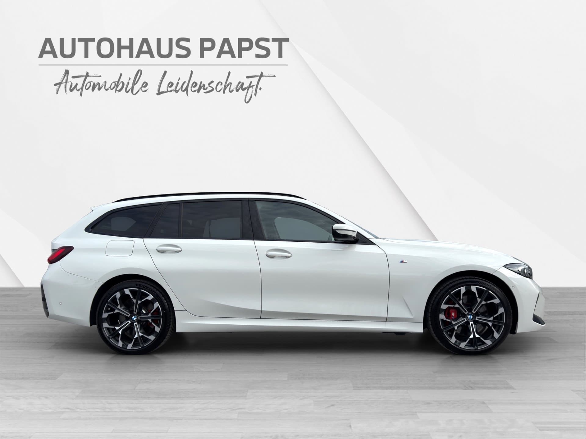 BMW 330e xDrive - Thumbnail 6