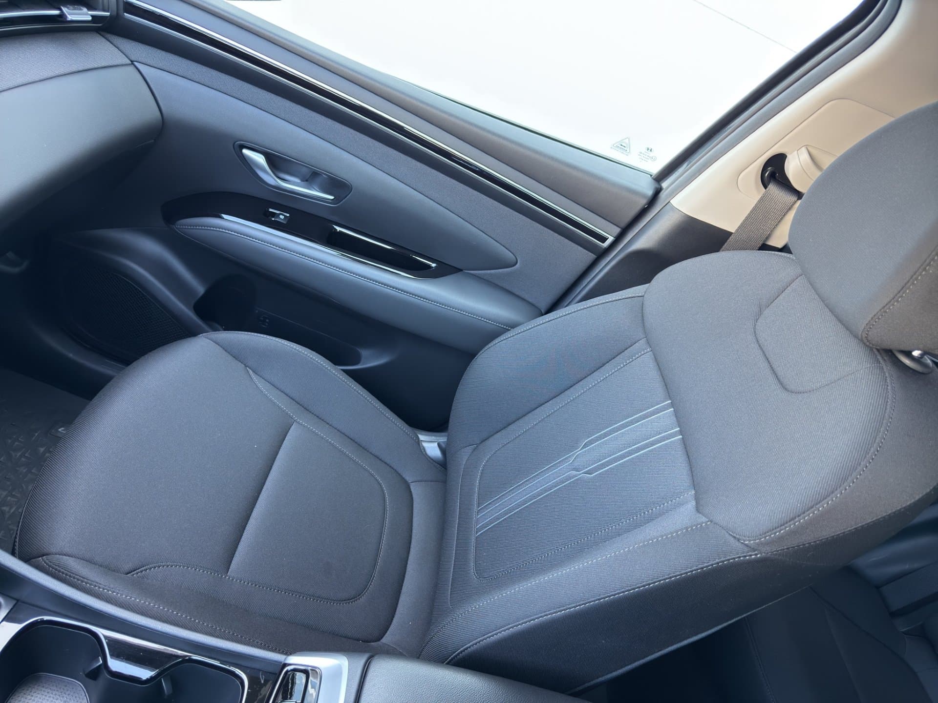 Hyundai Tucson 1,6 CRDI 4WD 48V Smart - Thumbnail 13