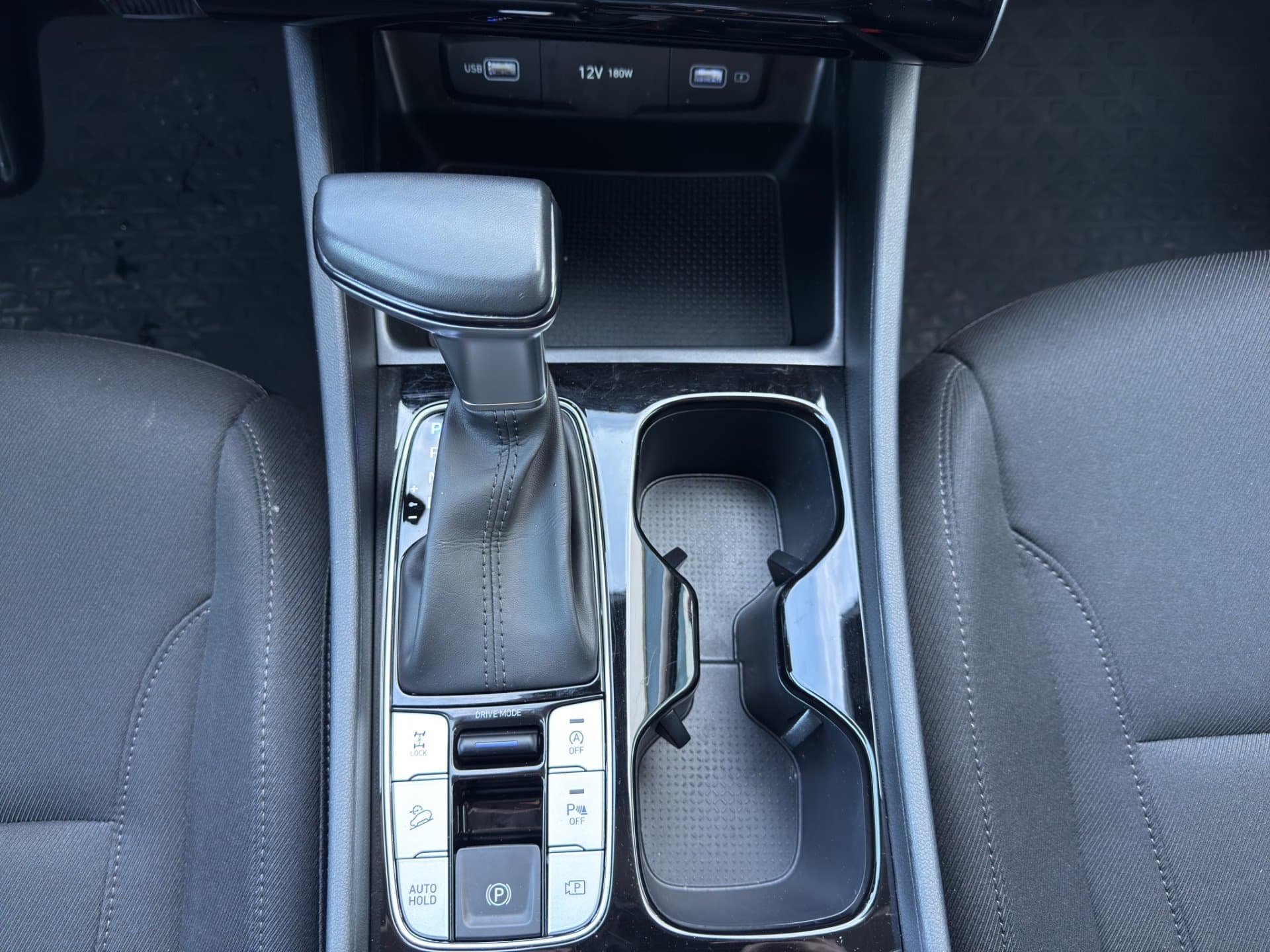 Hyundai Tucson 1,6 CRDI 4WD 48V Smart - Thumbnail 22