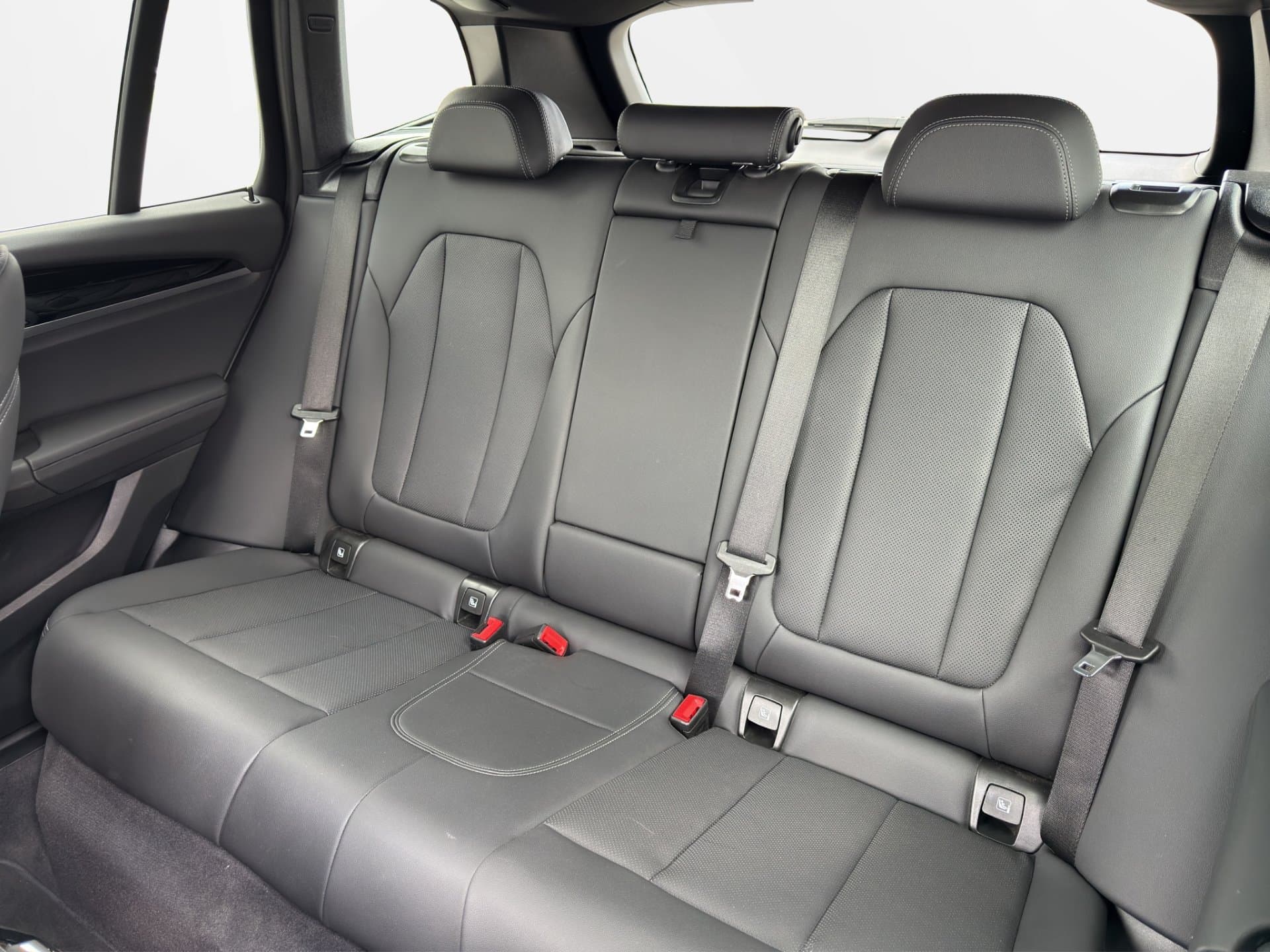 BMW X3 xDrive 20d - Thumbnail 12