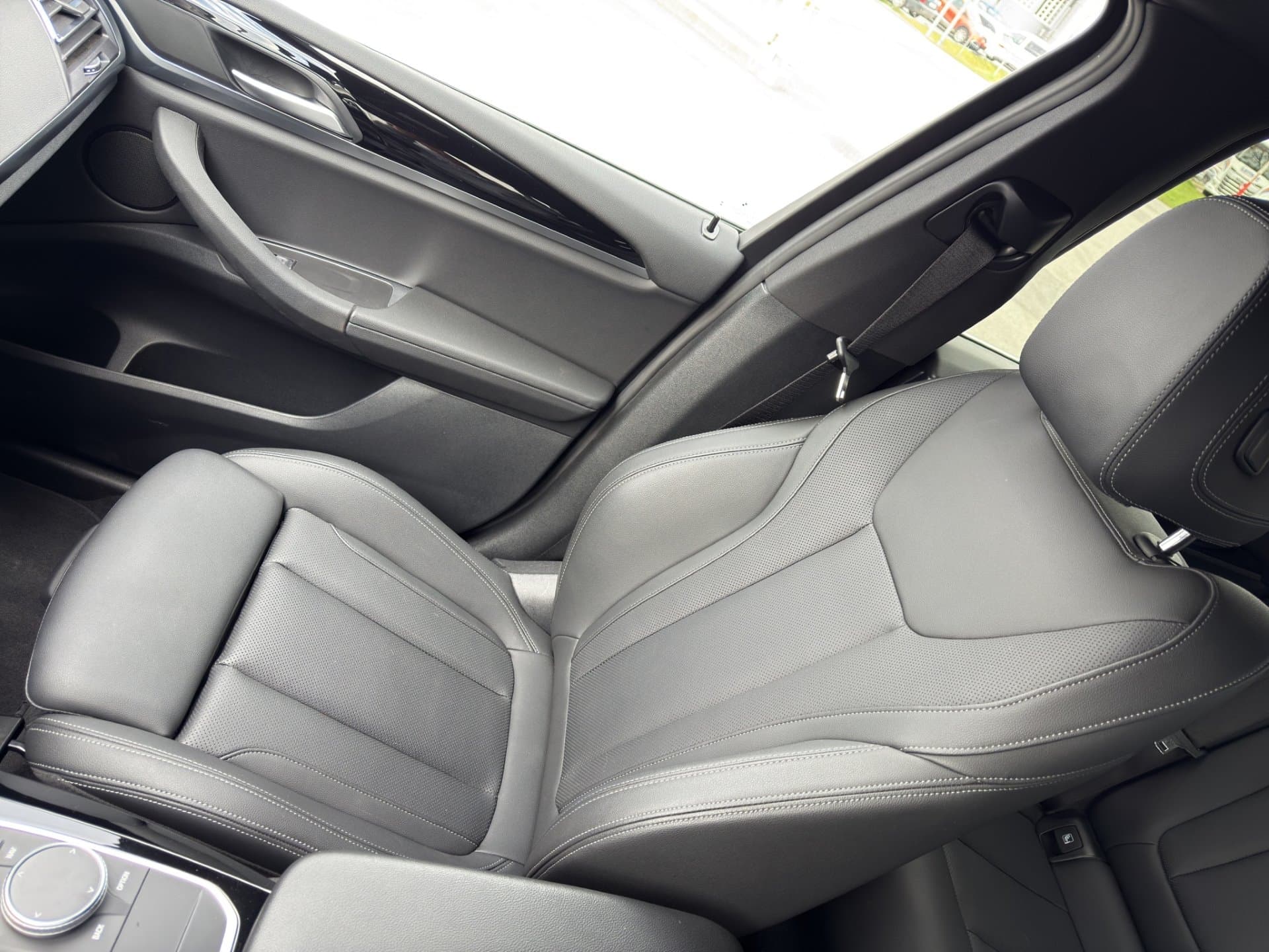 BMW X3 xDrive 20d - Thumbnail 21