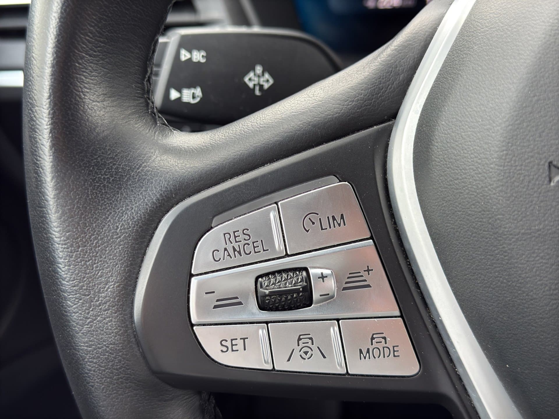 BMW X3 xDrive 20d - Thumbnail 22