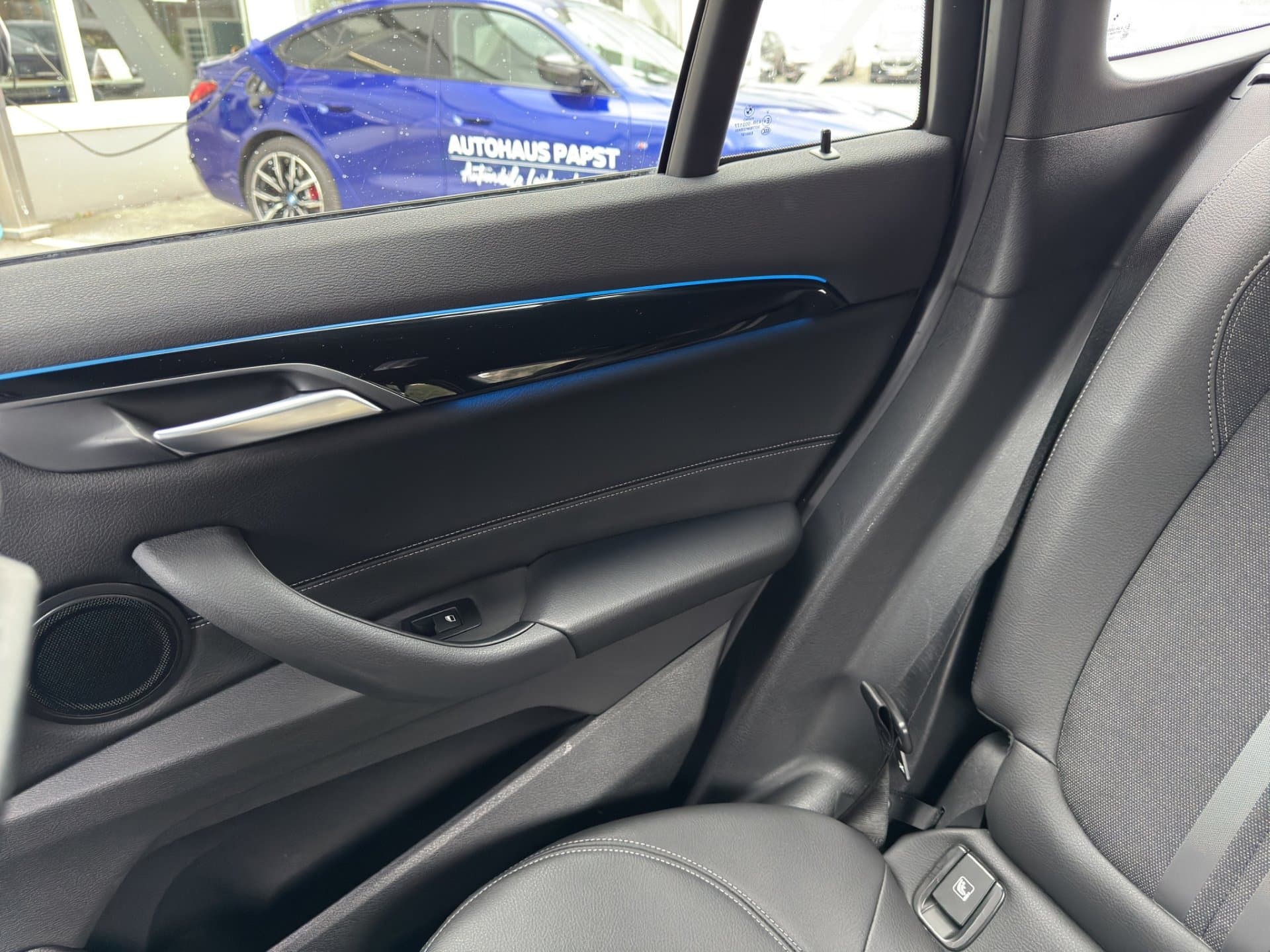 BMW X1 xDrive25e - Thumbnail 15