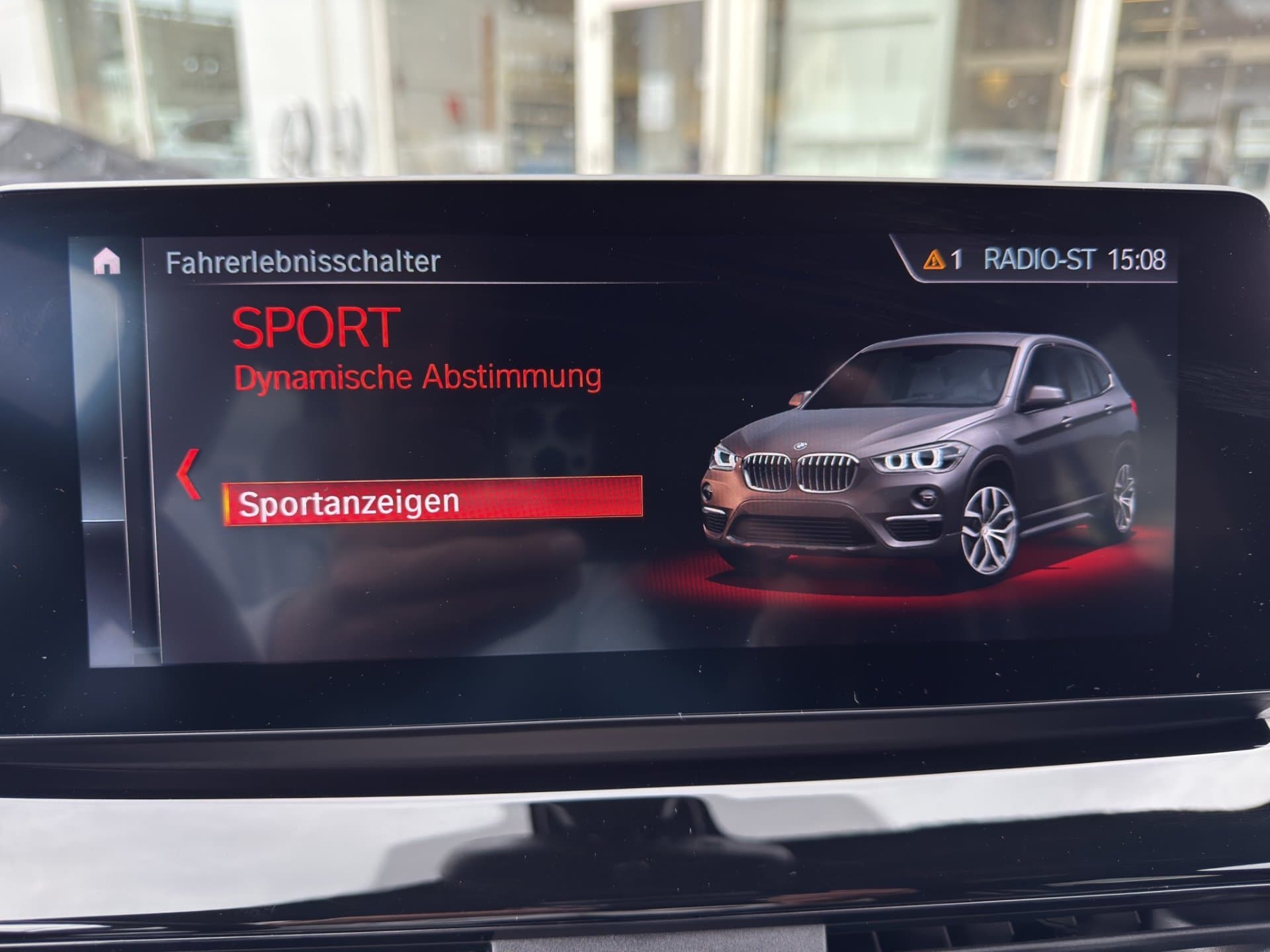 BMW X1 xDrive25e - Thumbnail 32