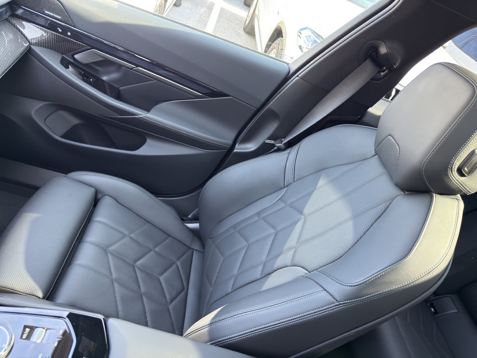 BMW 520d xDrive - Thumbnail 12