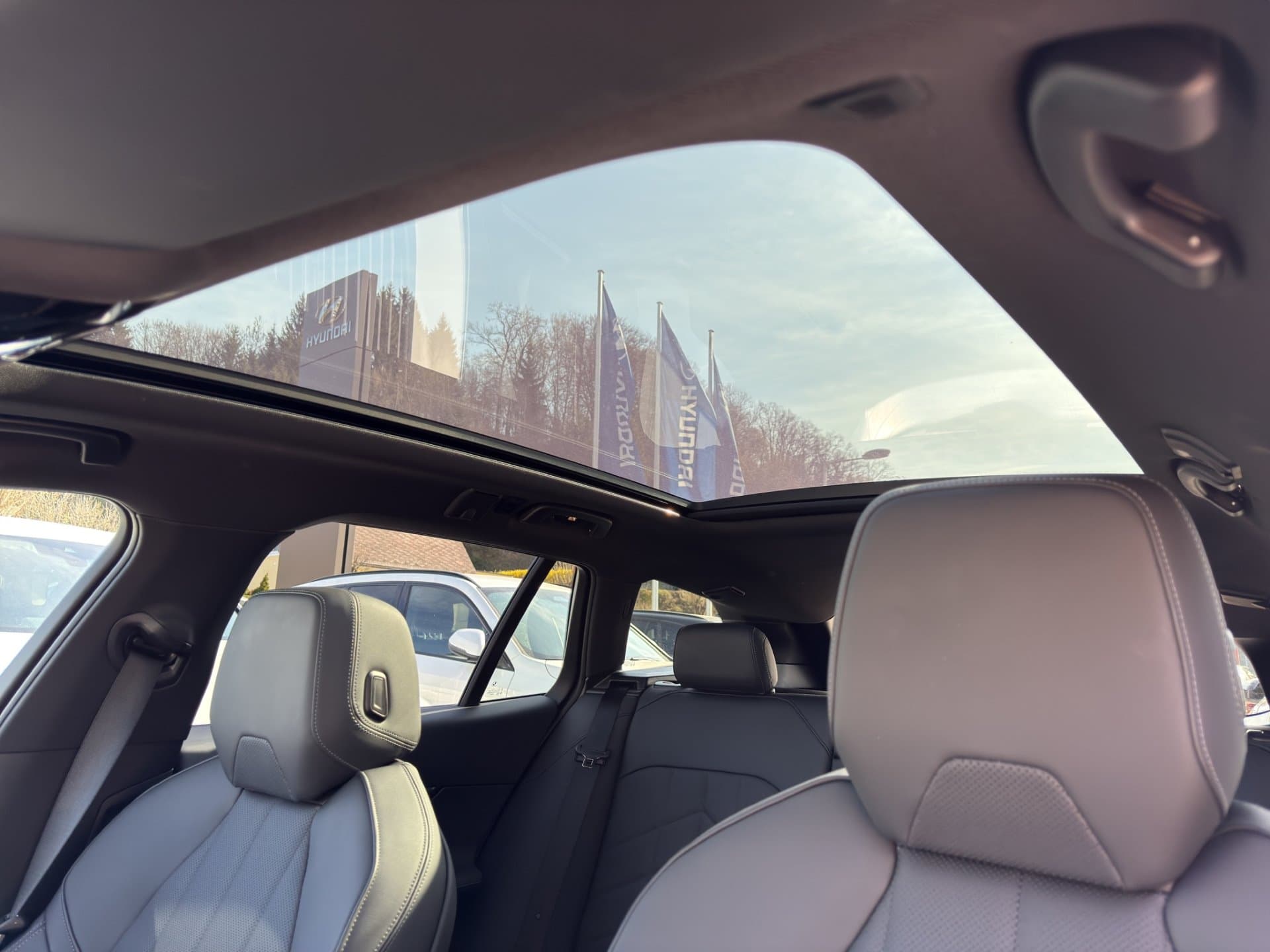 BMW 520d xDrive - Thumbnail 14