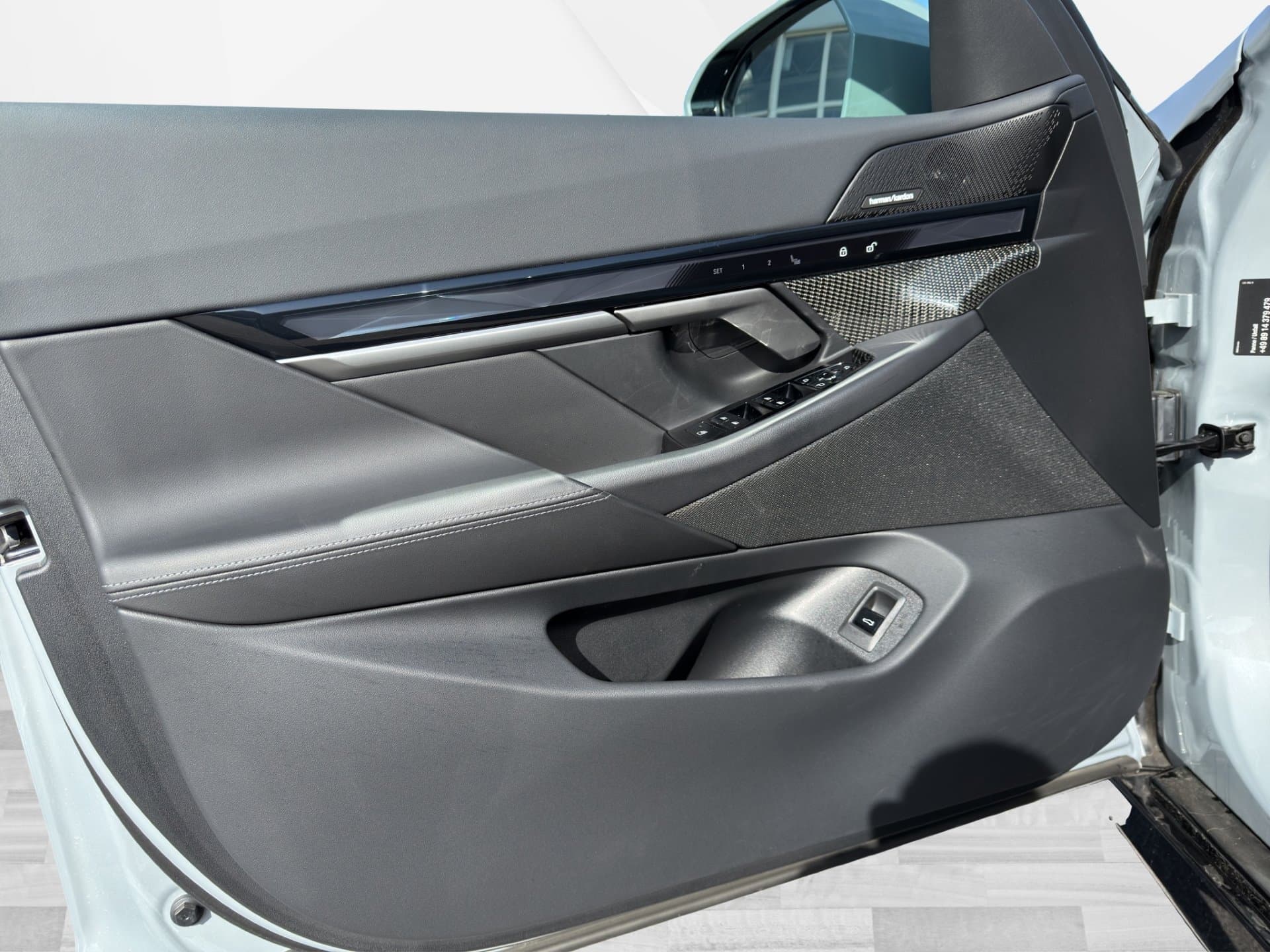 BMW 520d xDrive - Thumbnail 15