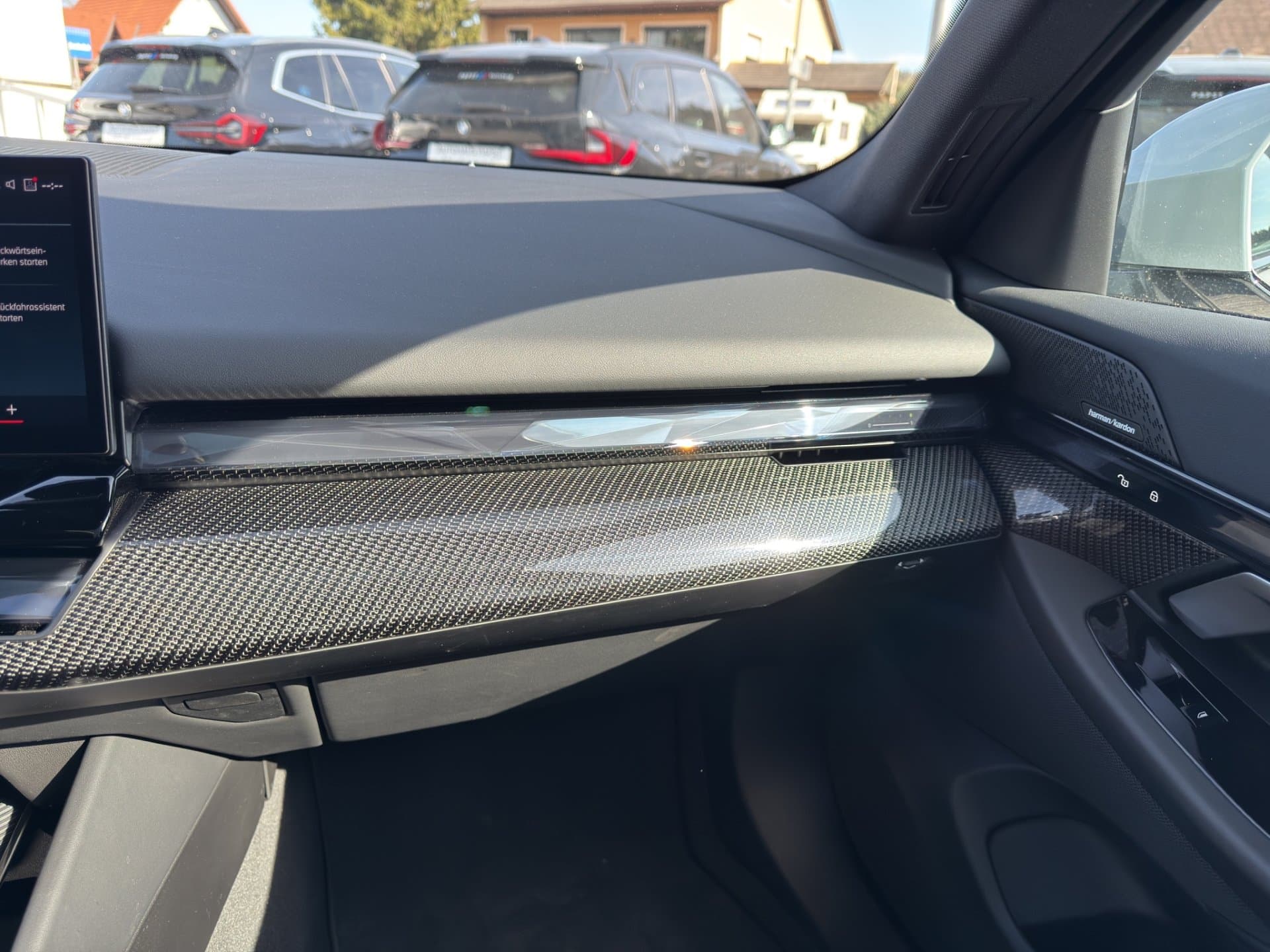 BMW 520d xDrive - Thumbnail 28