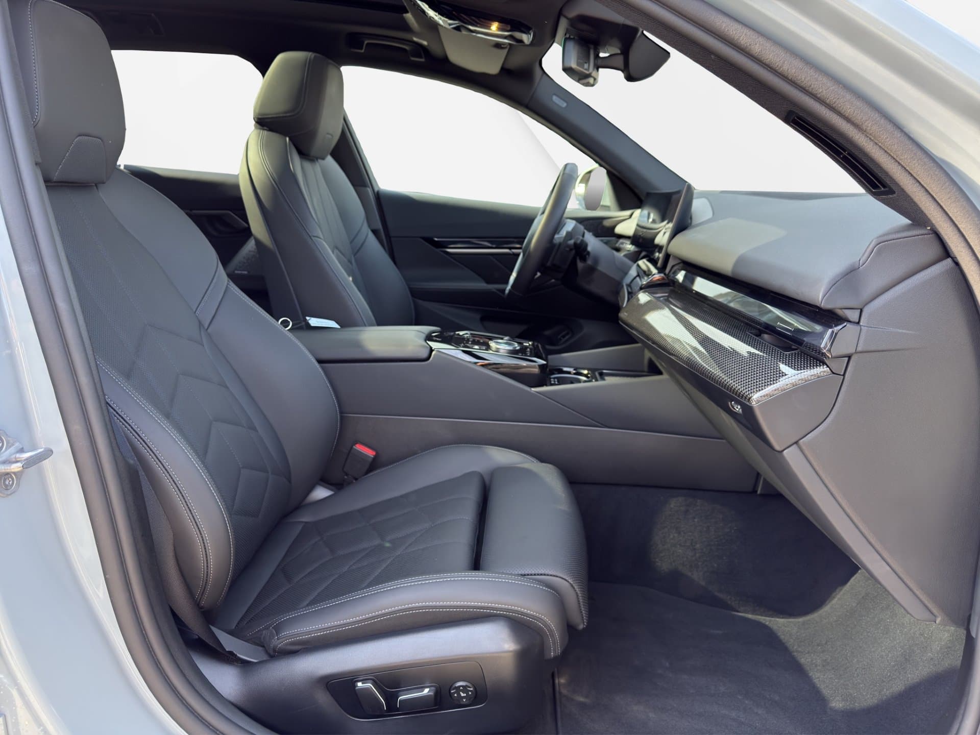 BMW 520d xDrive - Thumbnail 10