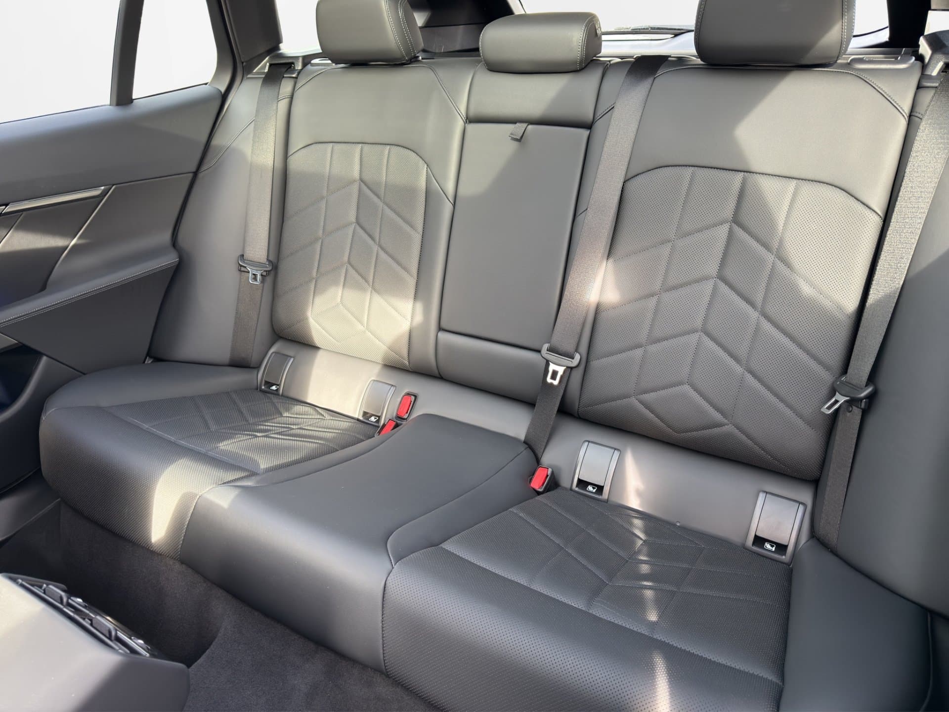 BMW 520d xDrive - Thumbnail 11