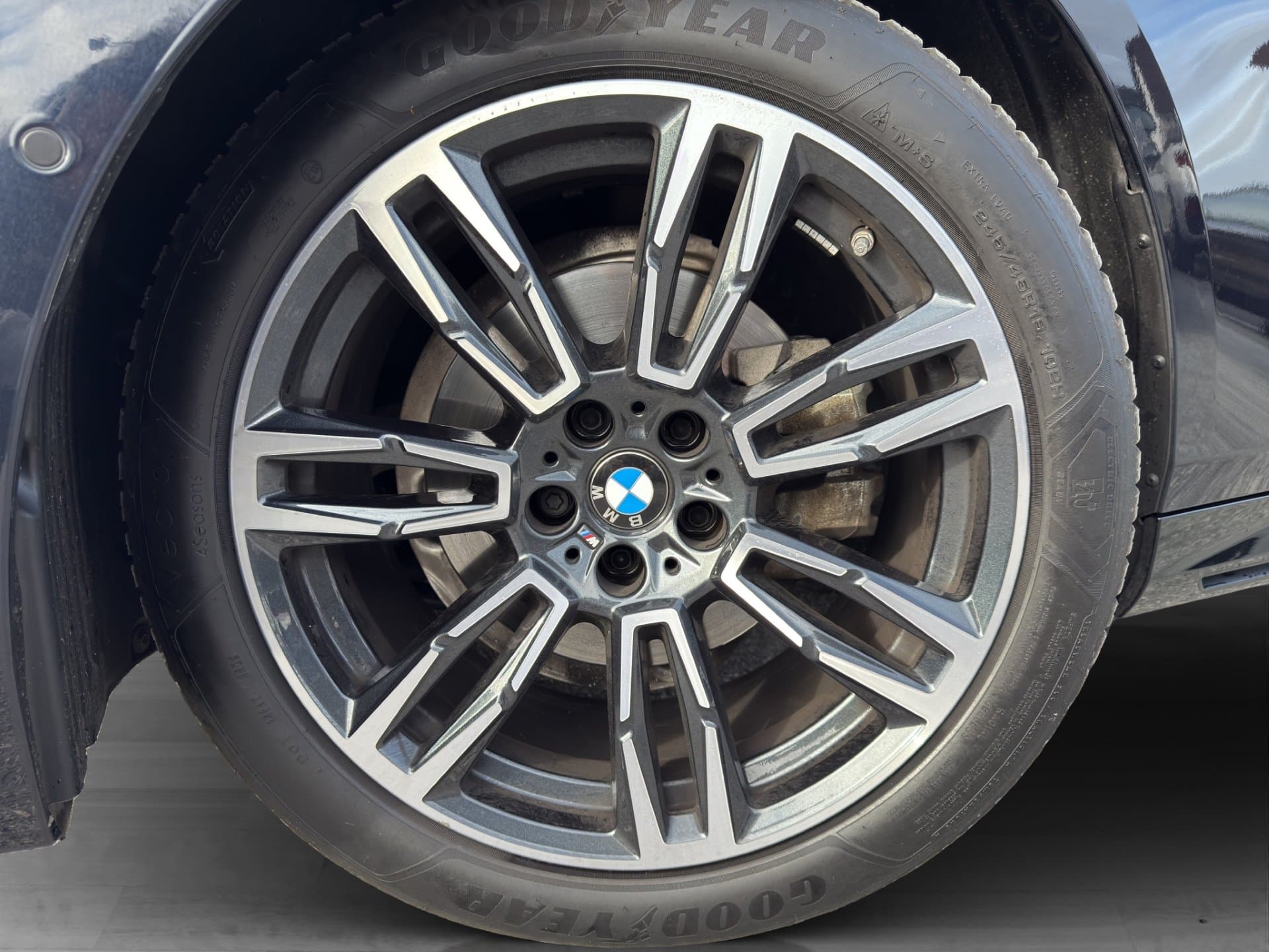 BMW 520d xDrive - Thumbnail 42