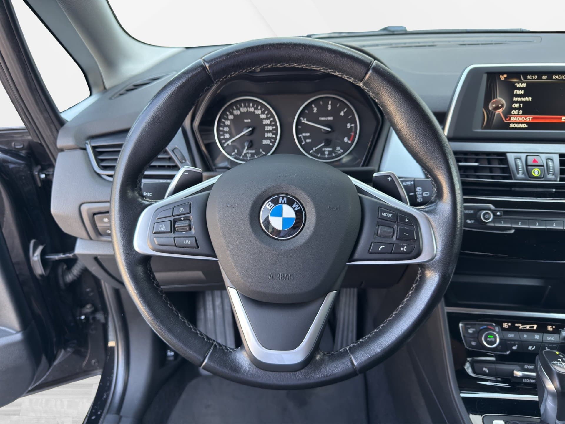 BMW 218d - Thumbnail 17