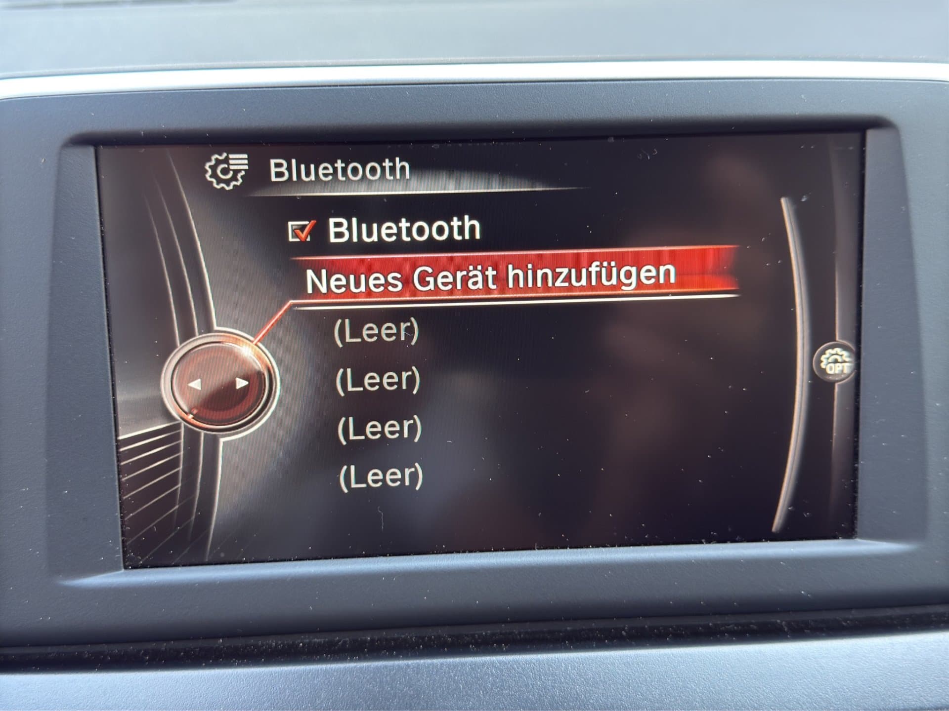 BMW 218d - Thumbnail 30