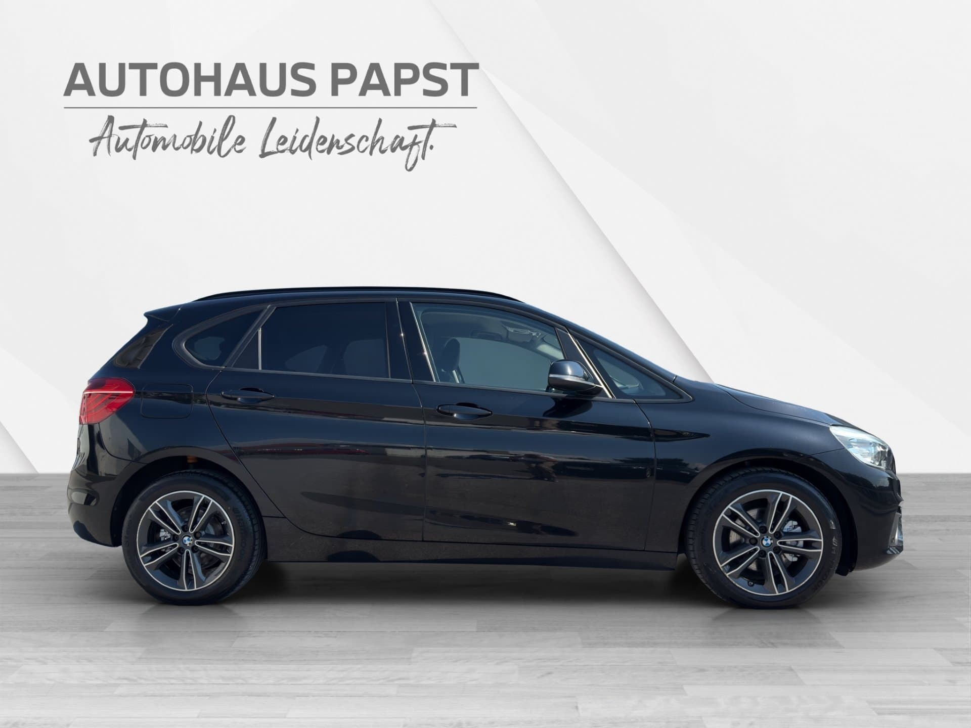 BMW 218d - Thumbnail 6