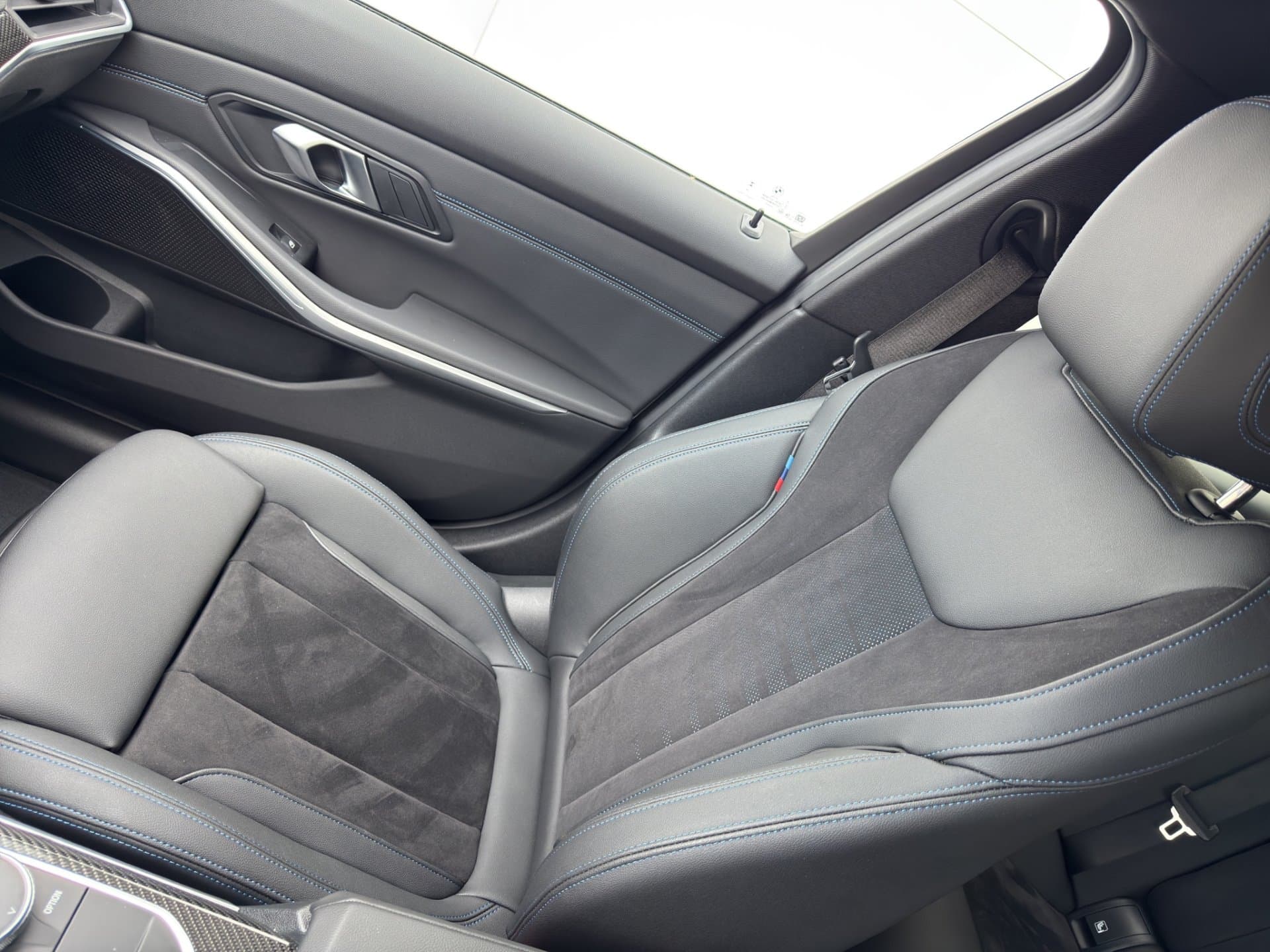 BMW 320d xDrive - Thumbnail 13