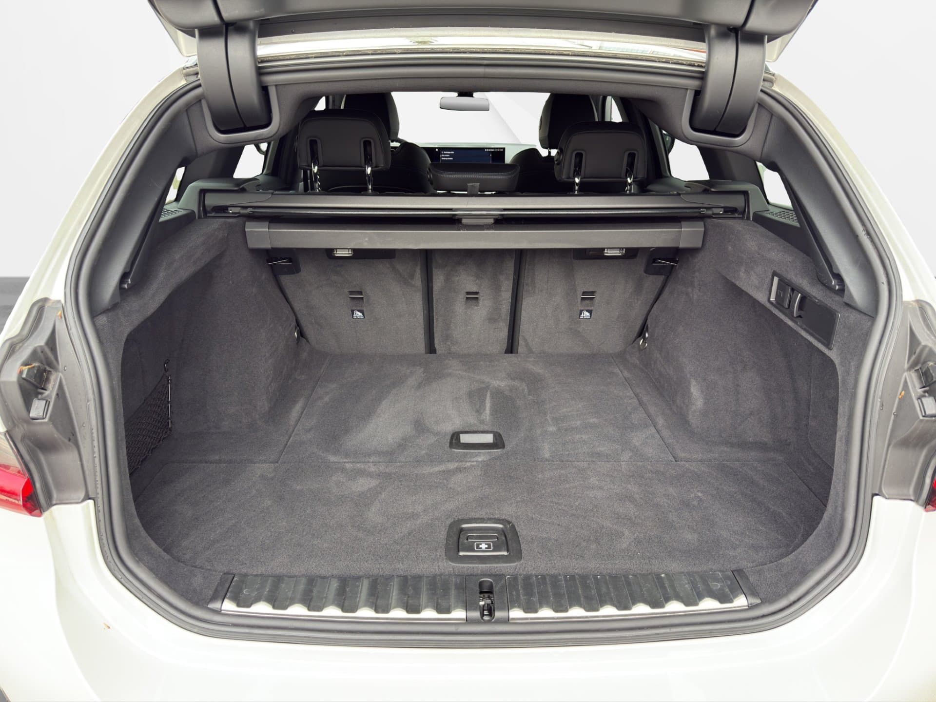 BMW 320d xDrive - Thumbnail 15