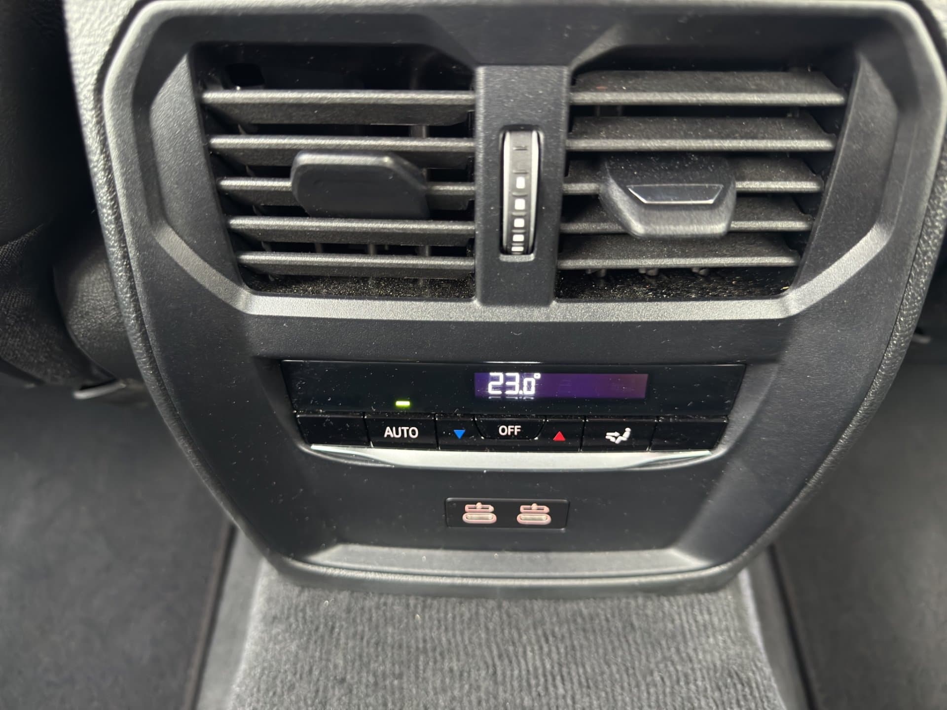 BMW 320d xDrive - Thumbnail 23