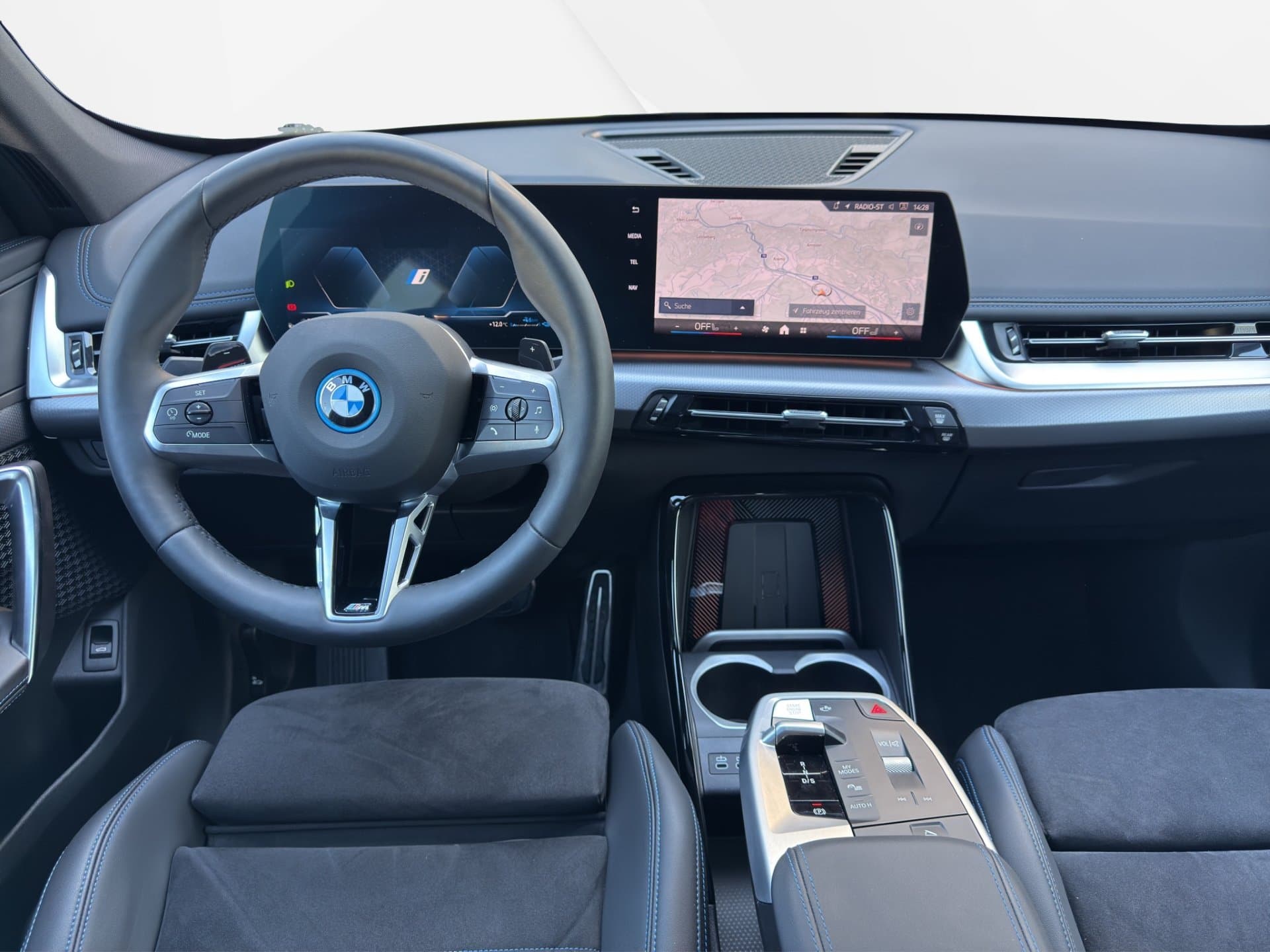 BMW X1 xDrive25e - Thumbnail 16